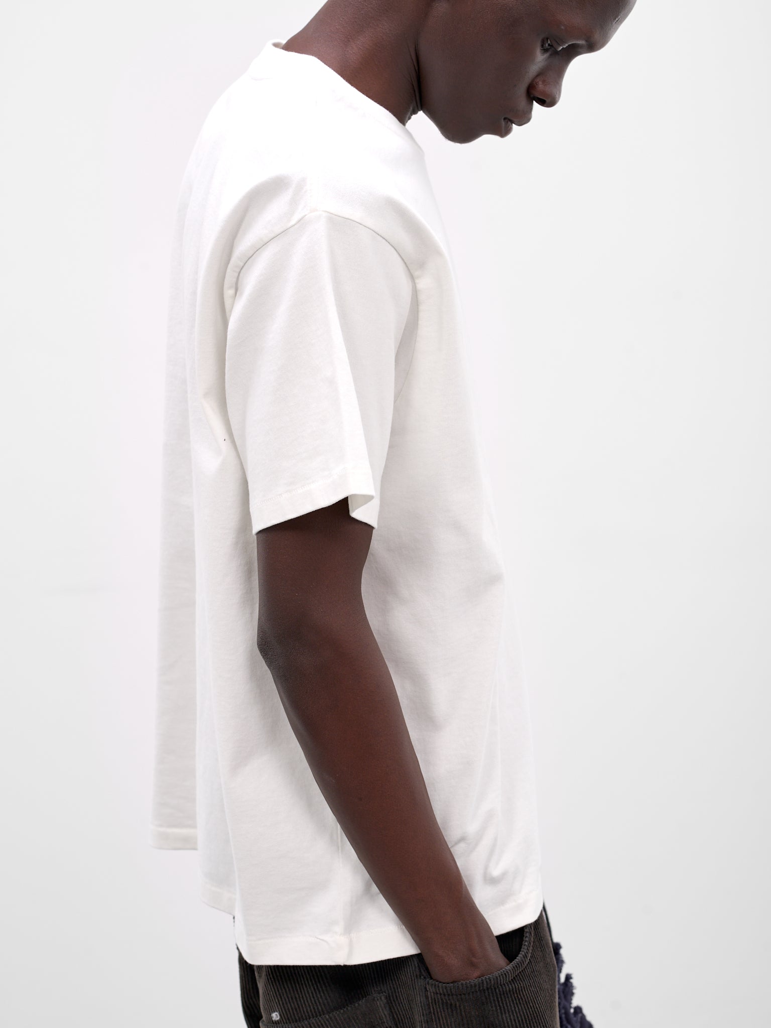 White Beaded Geneva Pocket Tee (MRS26CS028-CREAM)