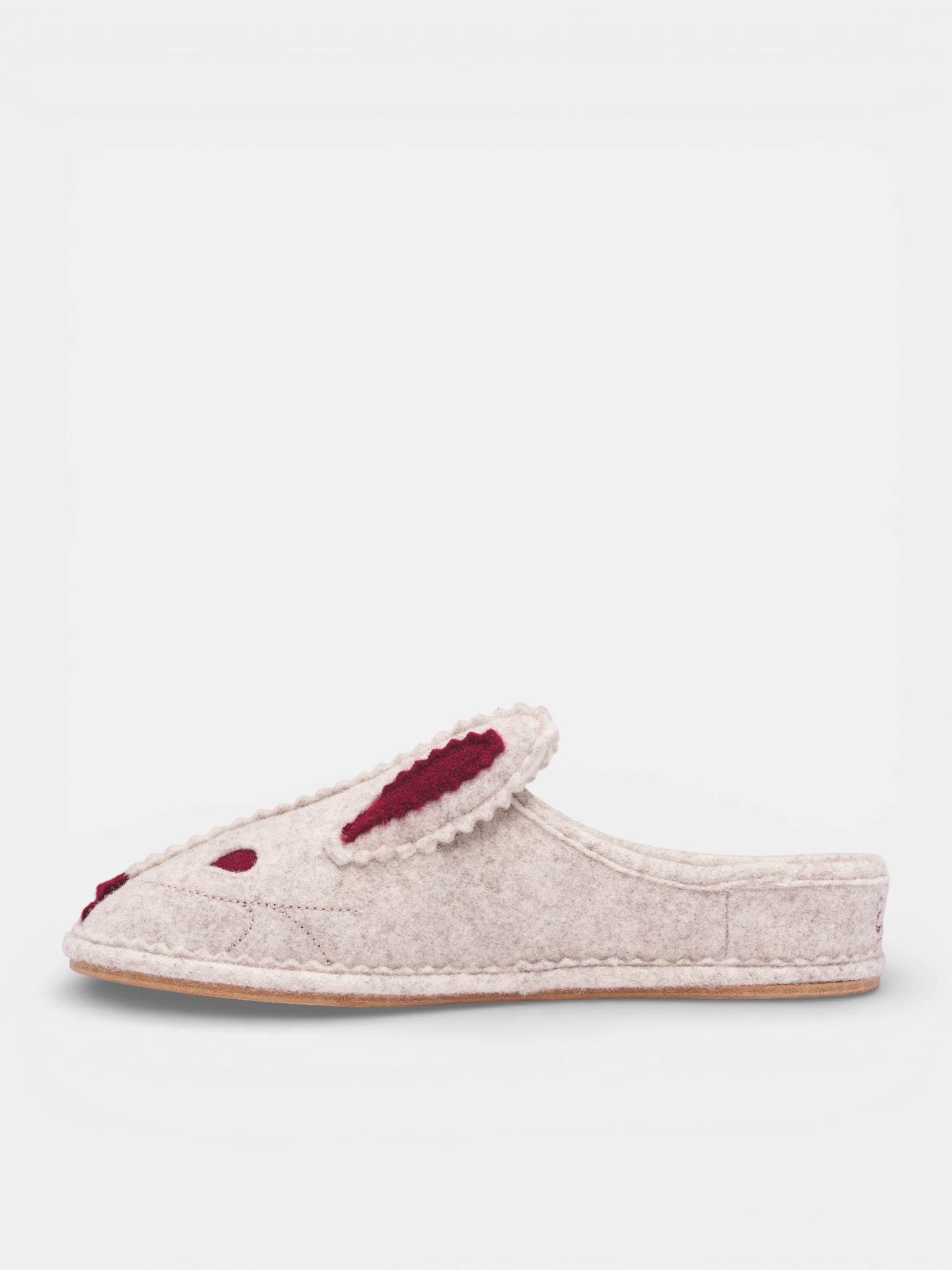 Gray Felt Rabbit Slippers (MRS26FW002-CREAM-RED)