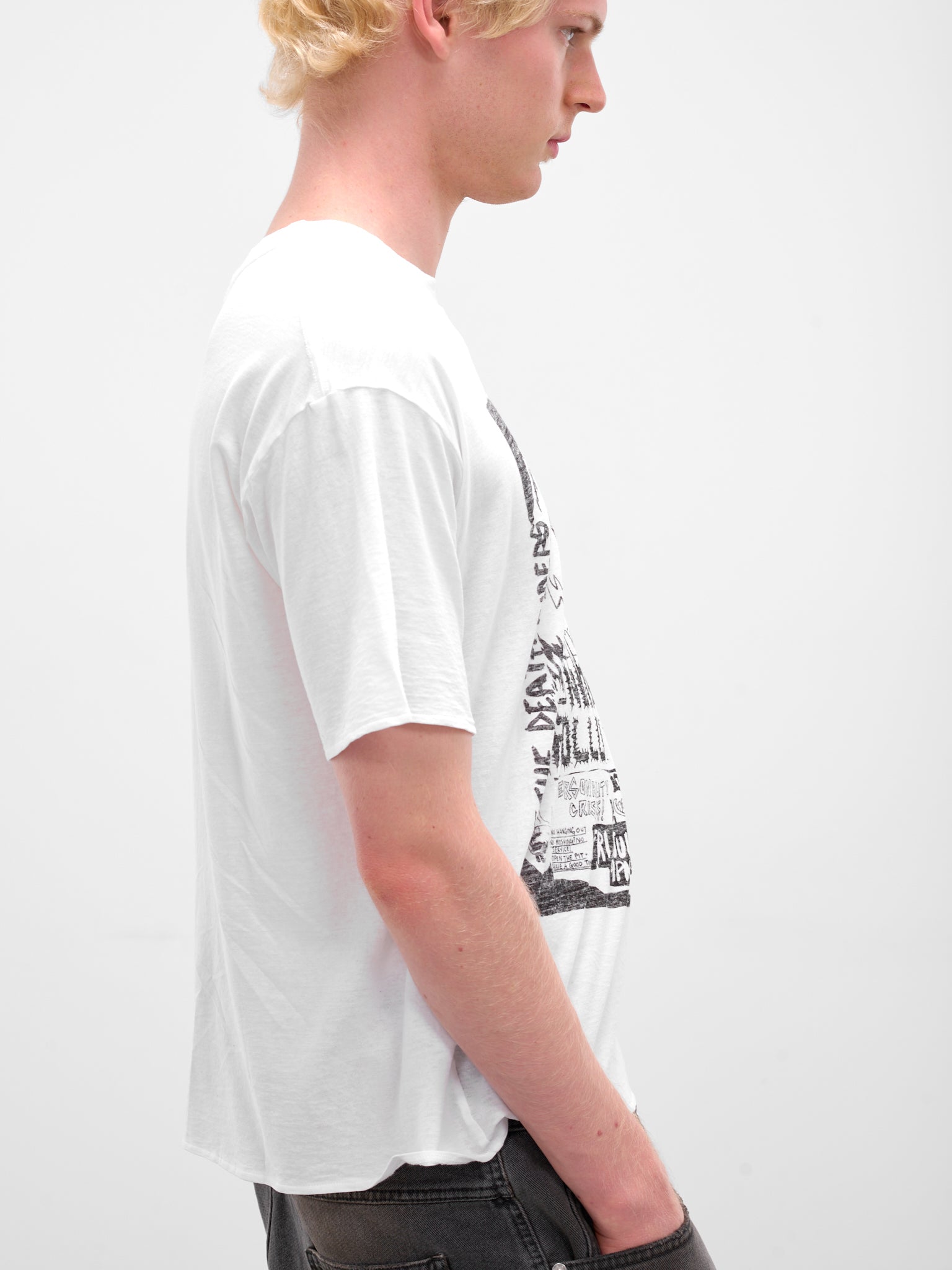 White Graphic Print Thrash Tee (MT096J-CLJ-GIG-FLYER-CHALK)