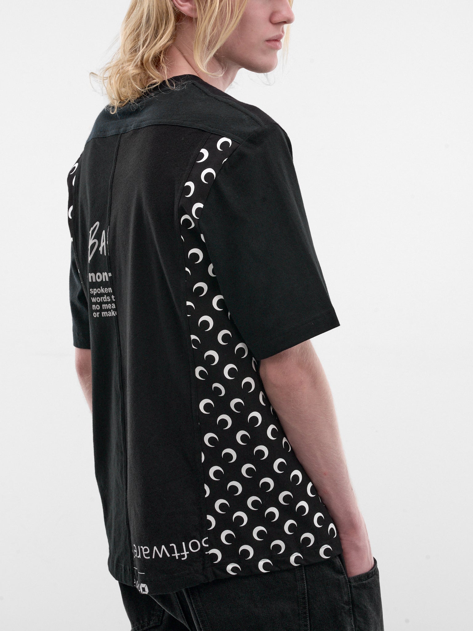 Black Upcycled Graphic Tee (MTT102AUJER0003-BK99-BLACK)