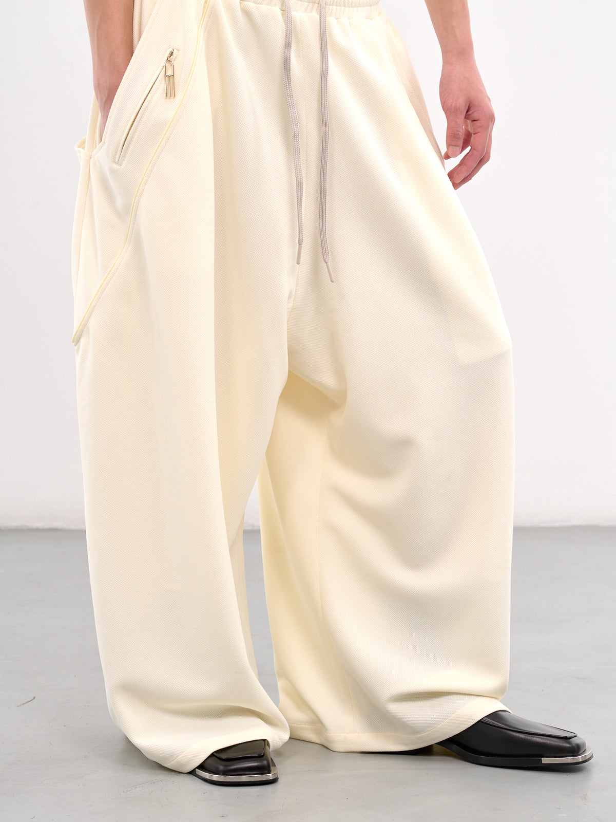 Yuta Paneled Track Pants (N3-PT-08-CC-YUTA-CANNOLI-CREAM)