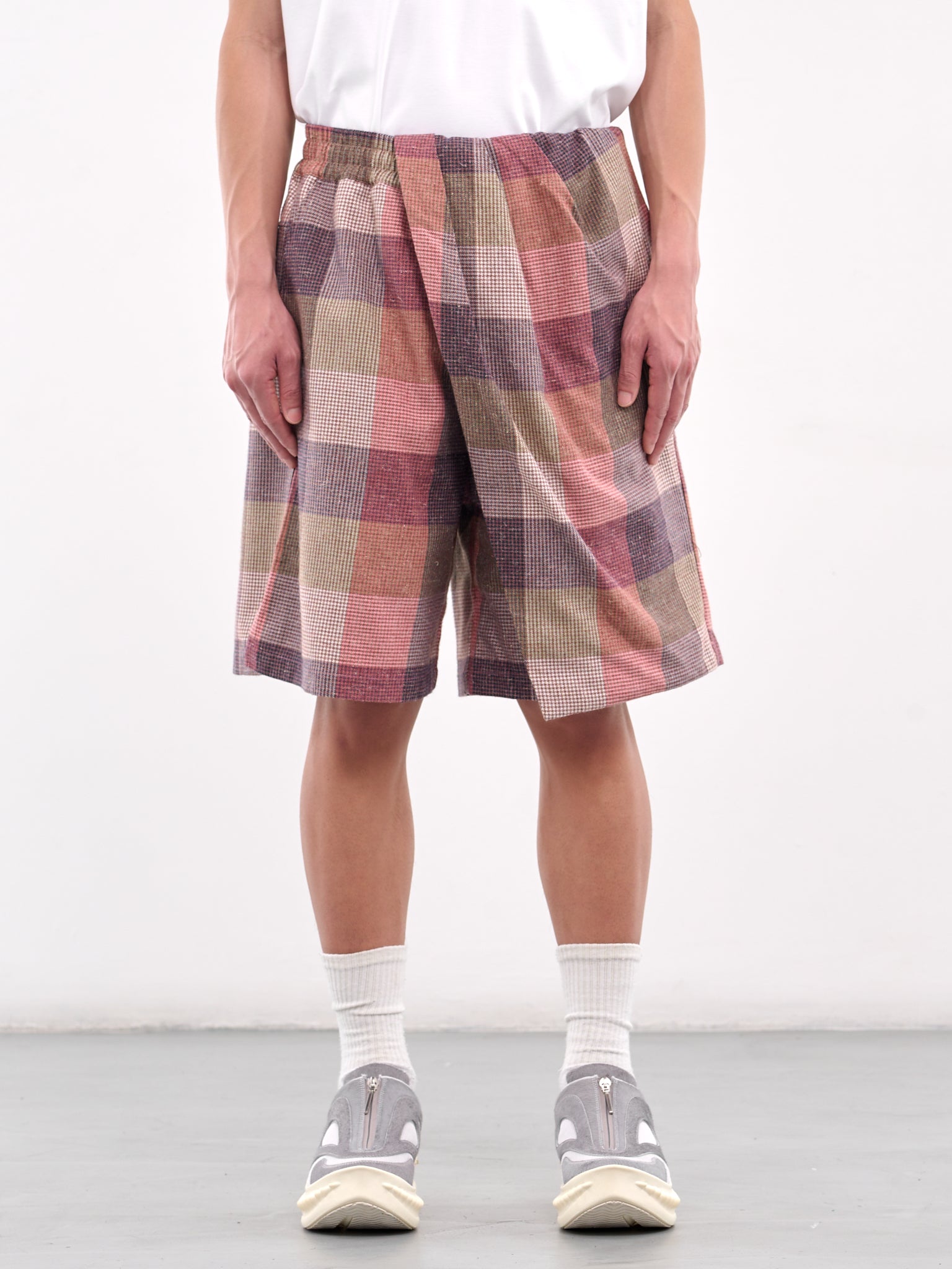 Kai Plaid Shorts (N3-SH-04A-RWP-KAI-RED-WOOD-PLA)