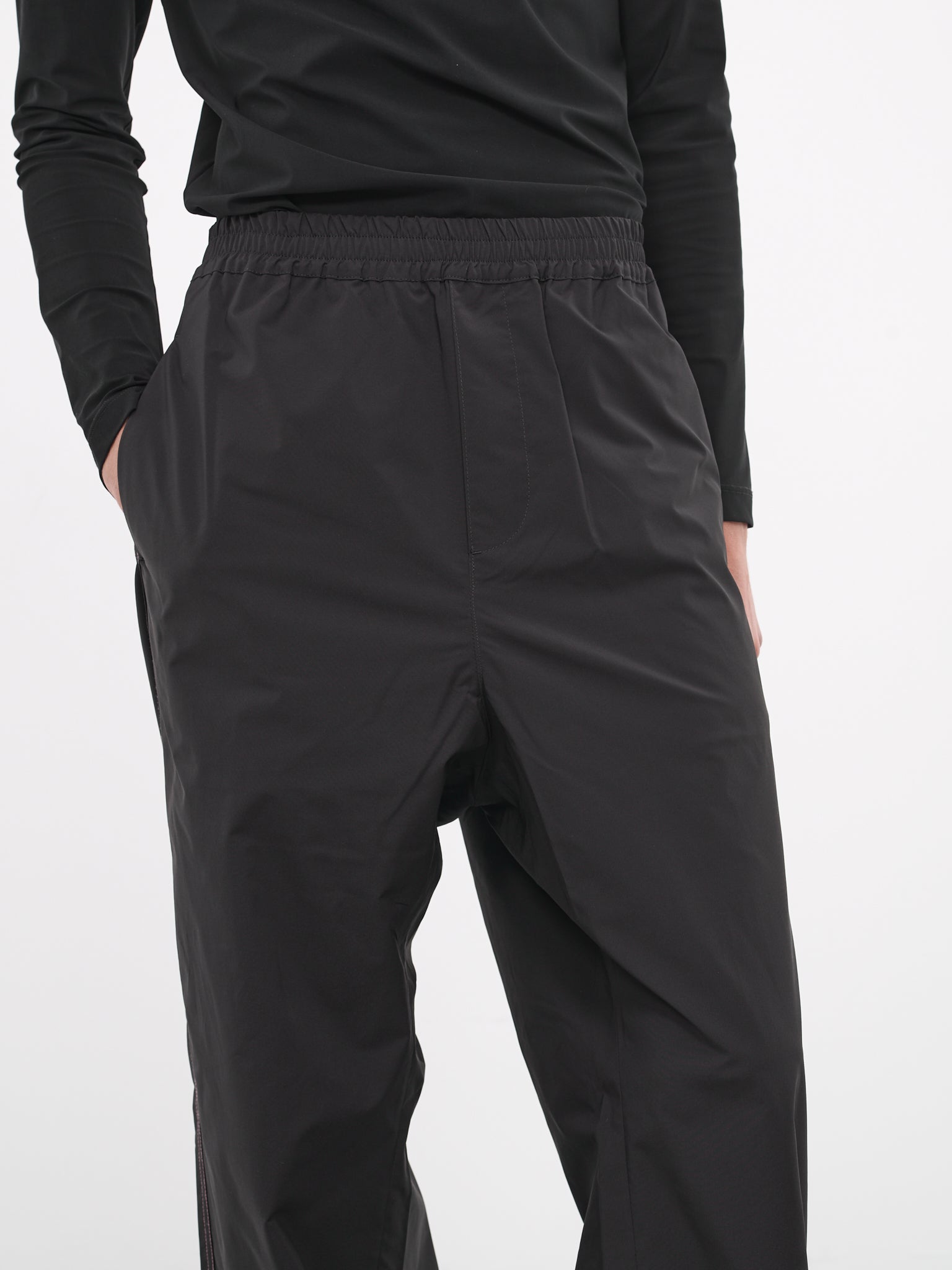 Straight Trousers (OAU47-001-DOME-BLACK)