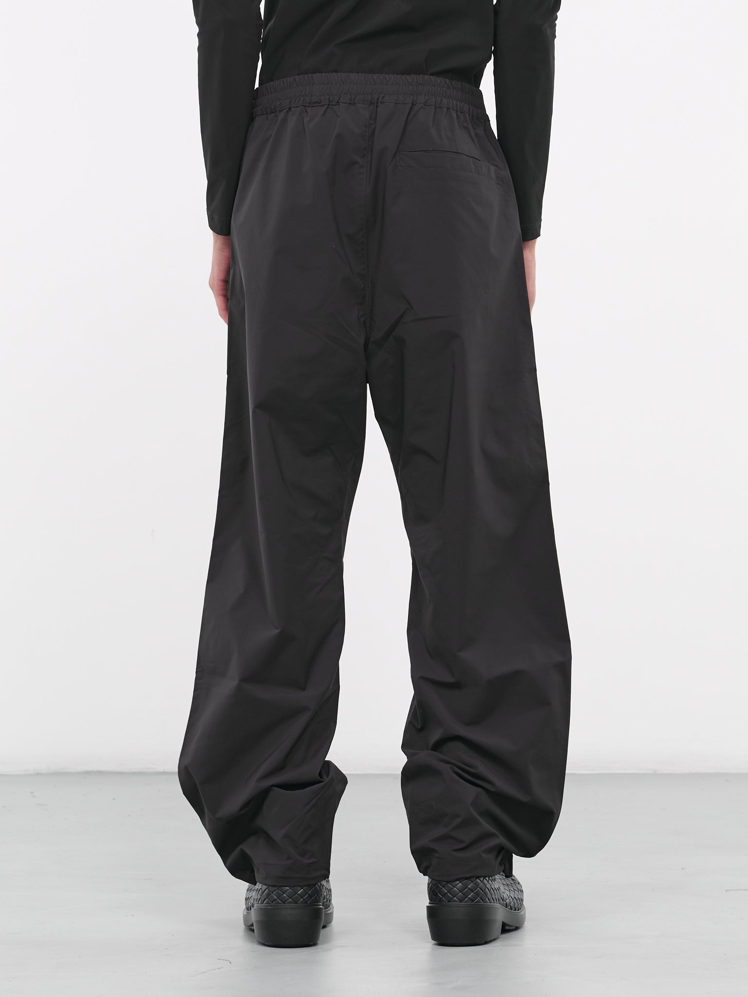Wide Trousers (OAU47-TESBA032-001-BLACK)