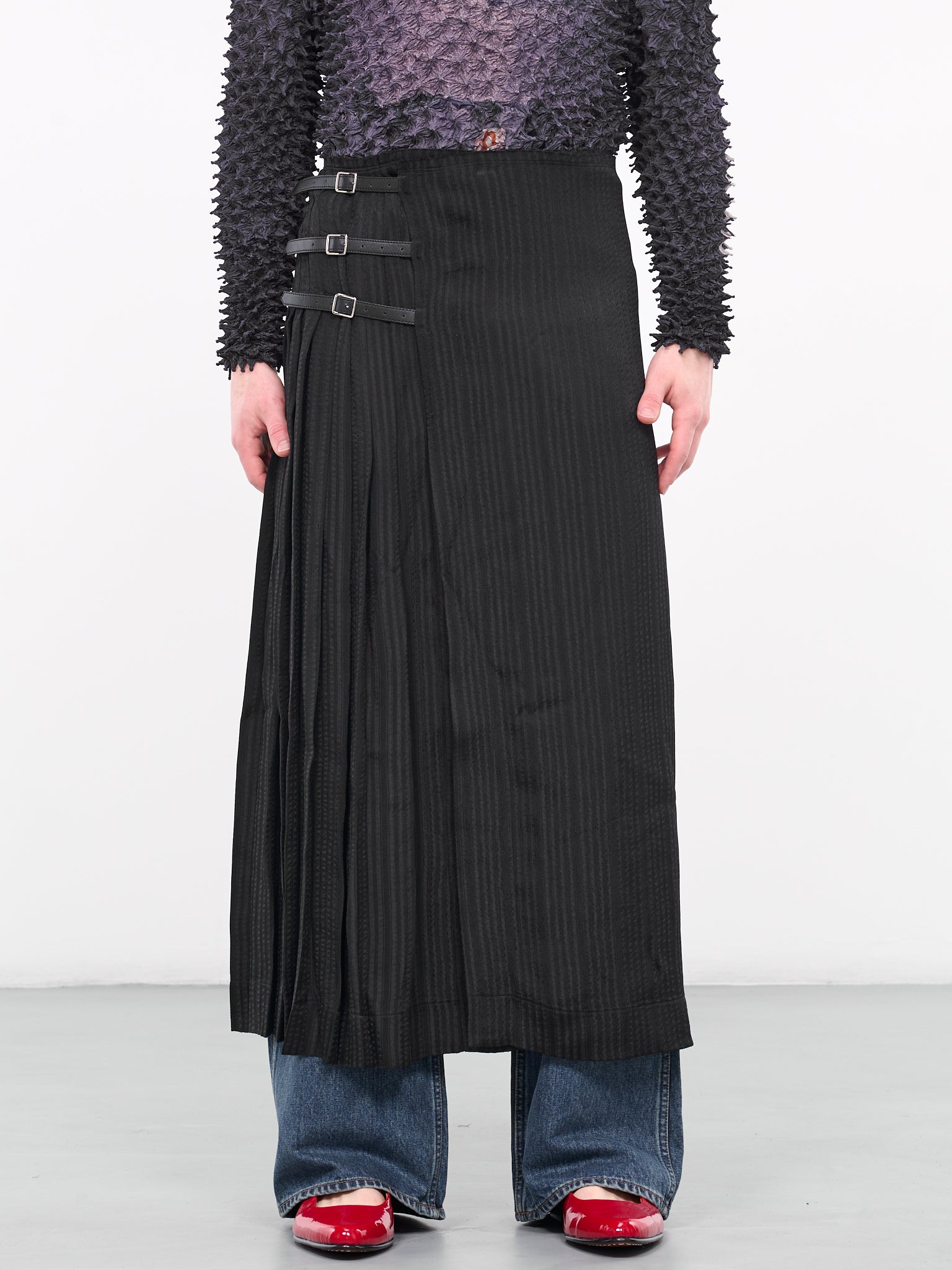 Stripe Pleated Skirt (OJ2323-BLACK)