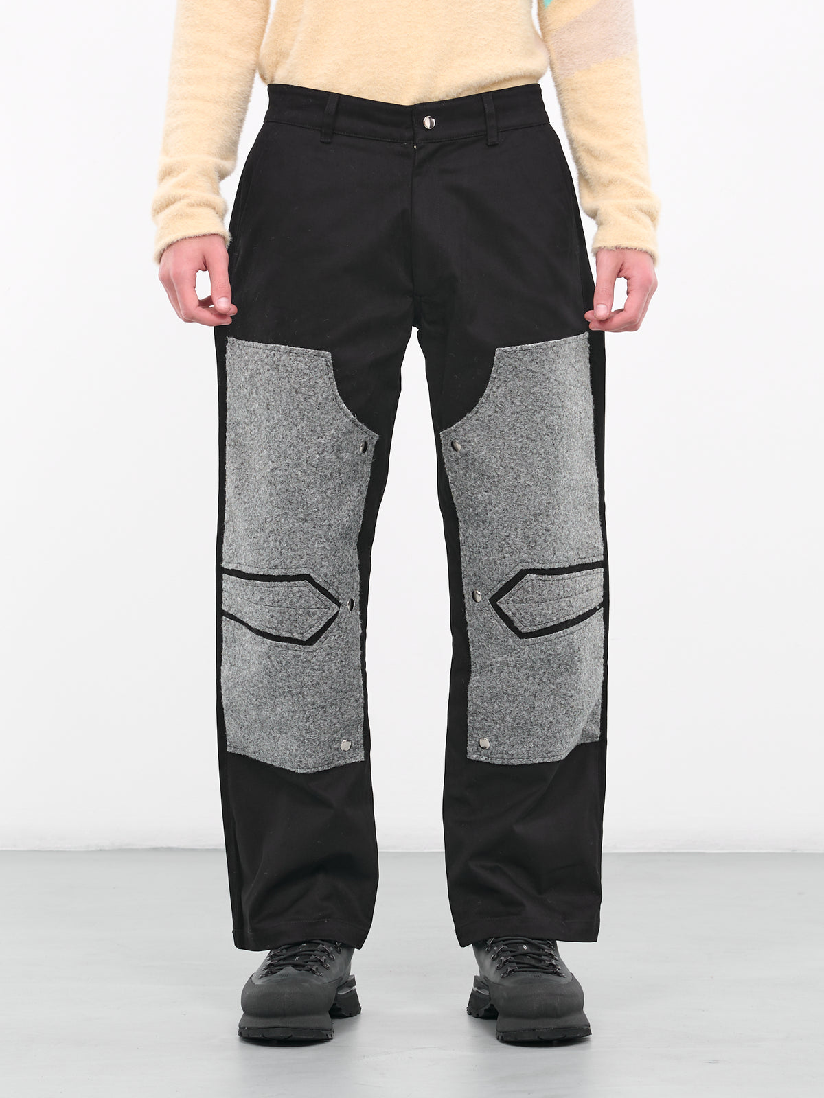 Patched Carpenter Pants (P-03G-CARPENTER-BLACK-GREY)