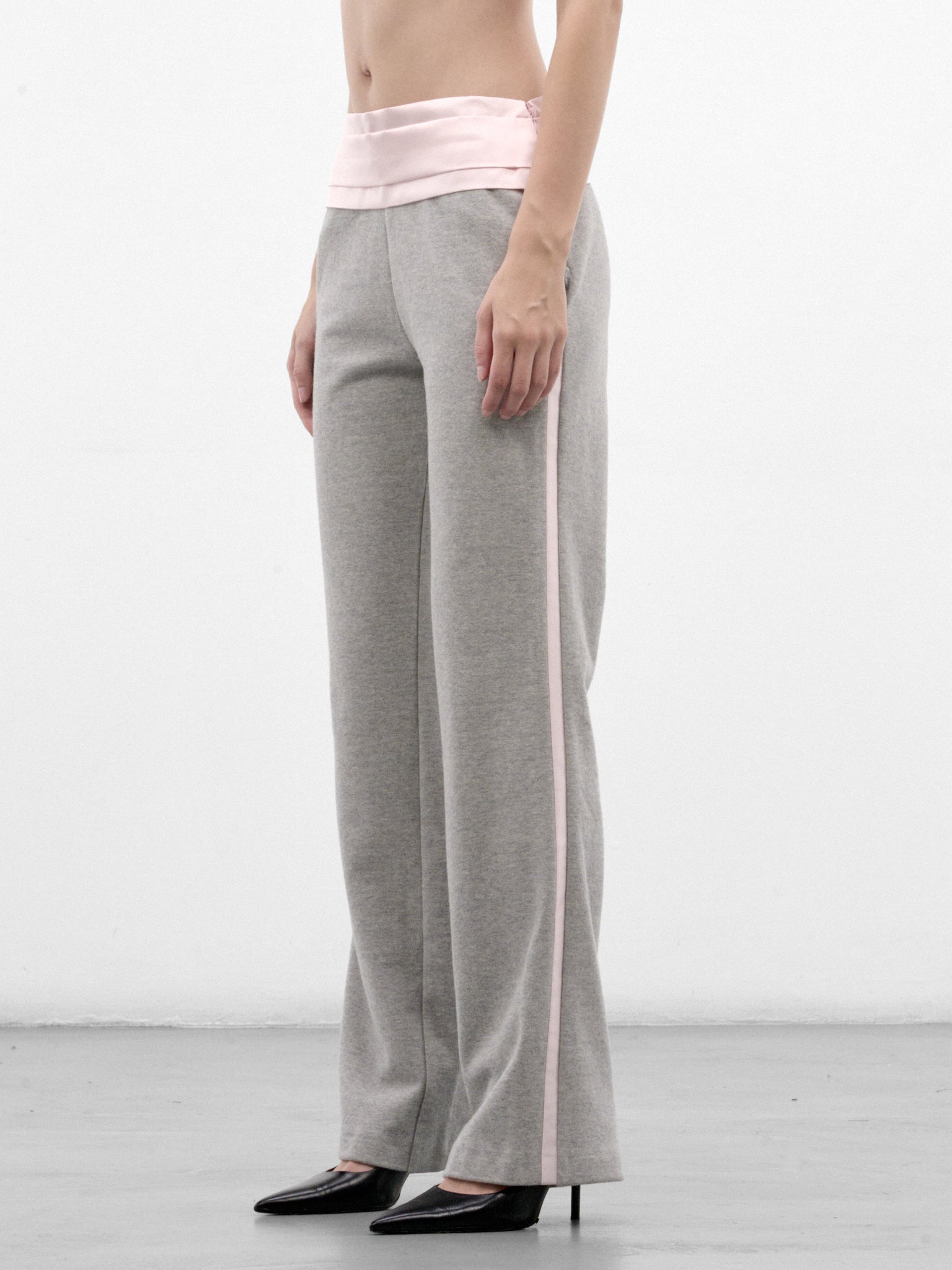 Gray Tuxedo Stripe Sweatpants (P02FW26 COL-2-GREY-PINK)