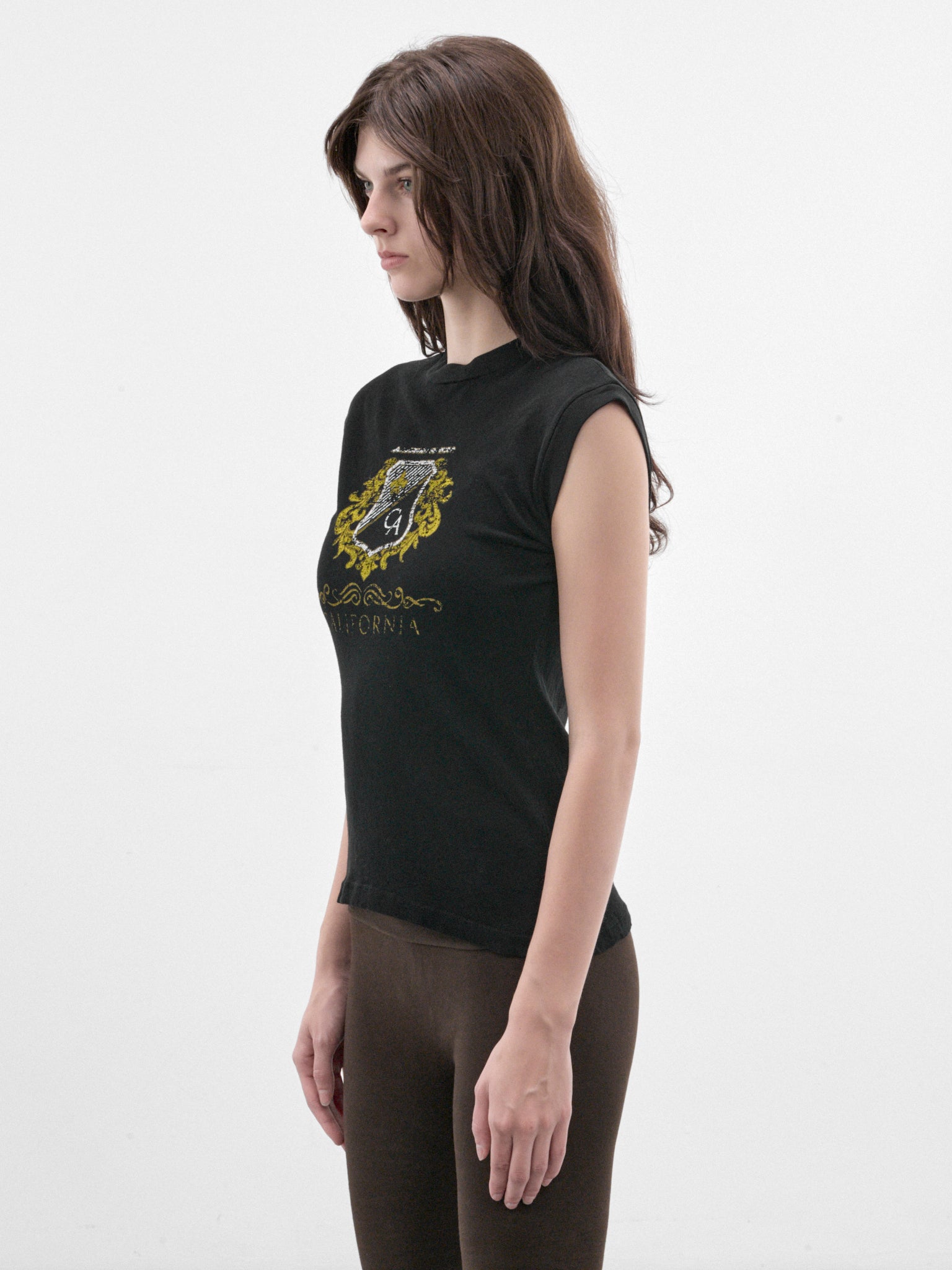 Black Crest Graphic Tee (P03-03-014BK-BLACK)