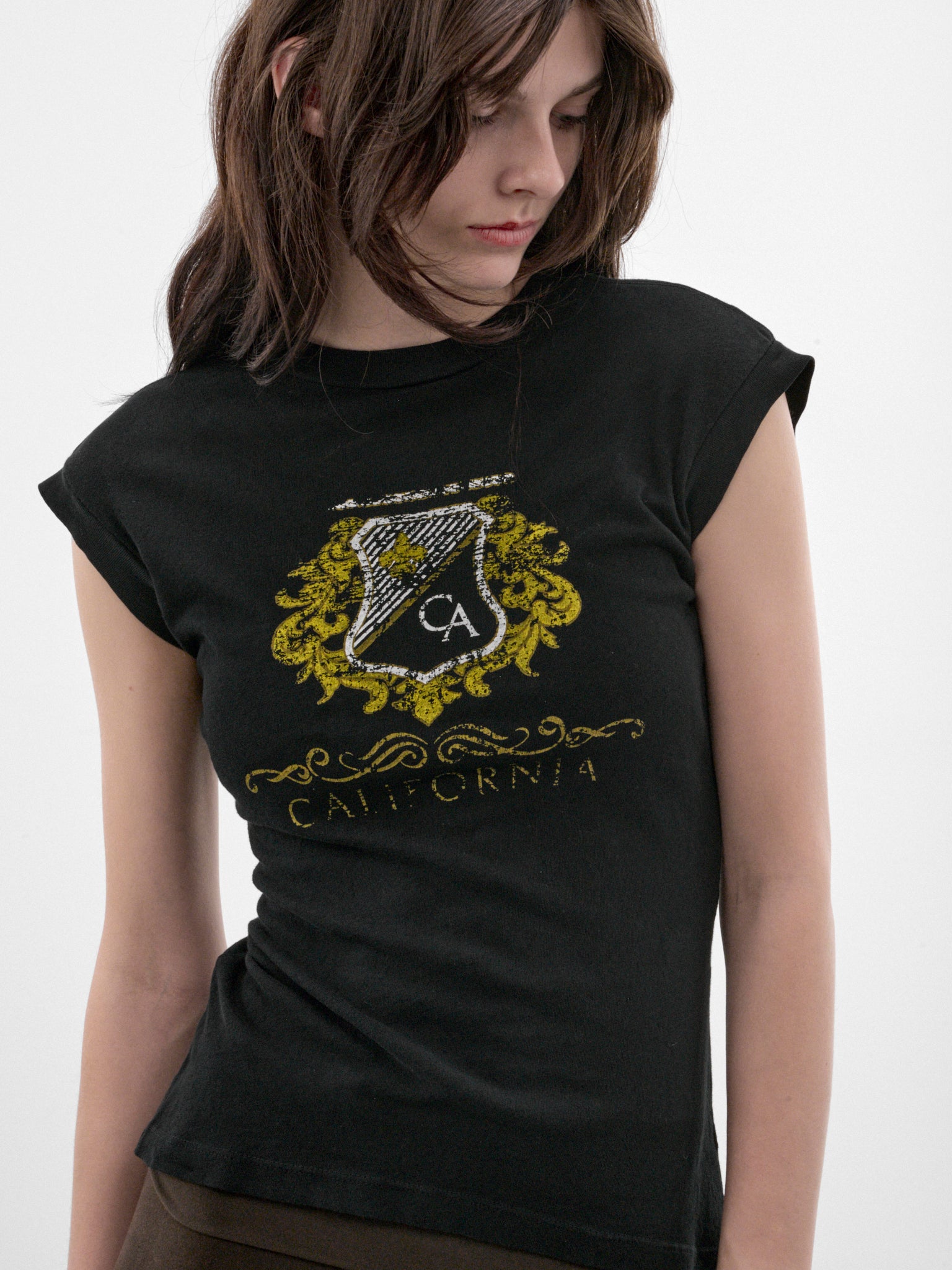 Black Crest Graphic Tee (P03-03-014BK-BLACK)