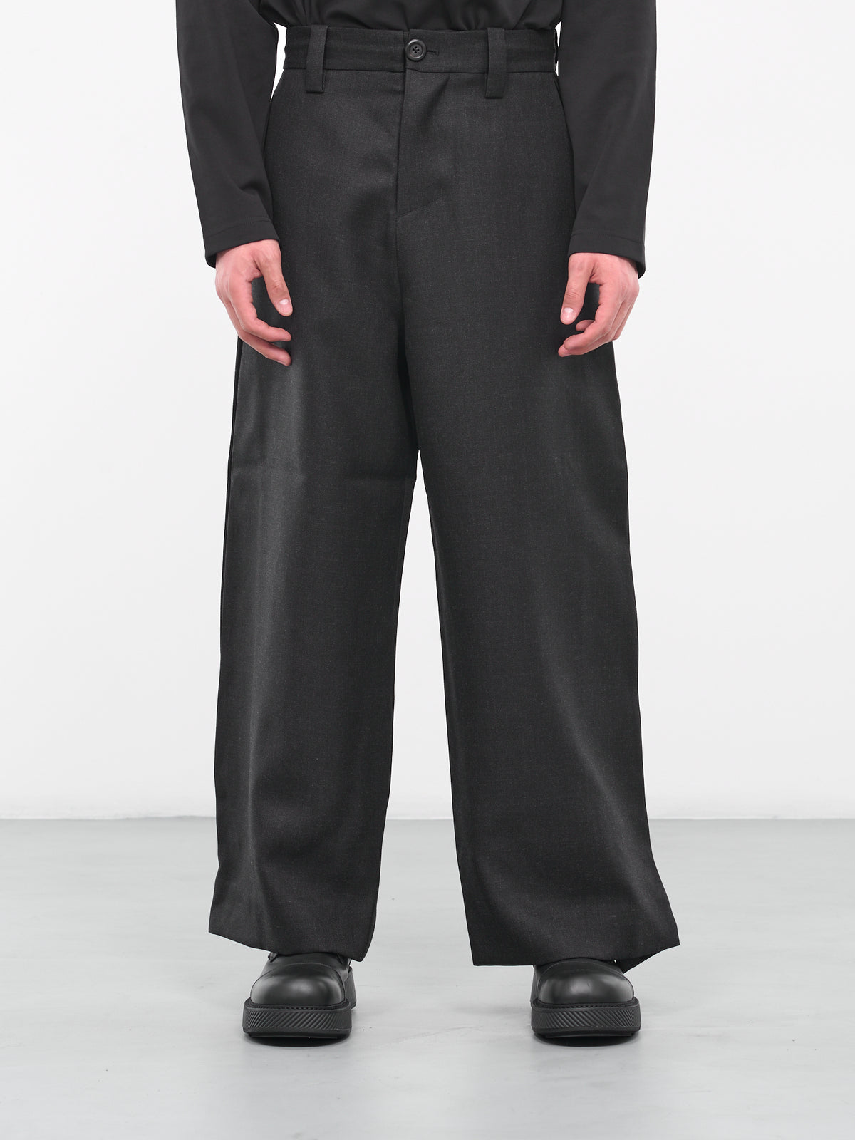 Roots Trousers (P06A-CHARCOAL)