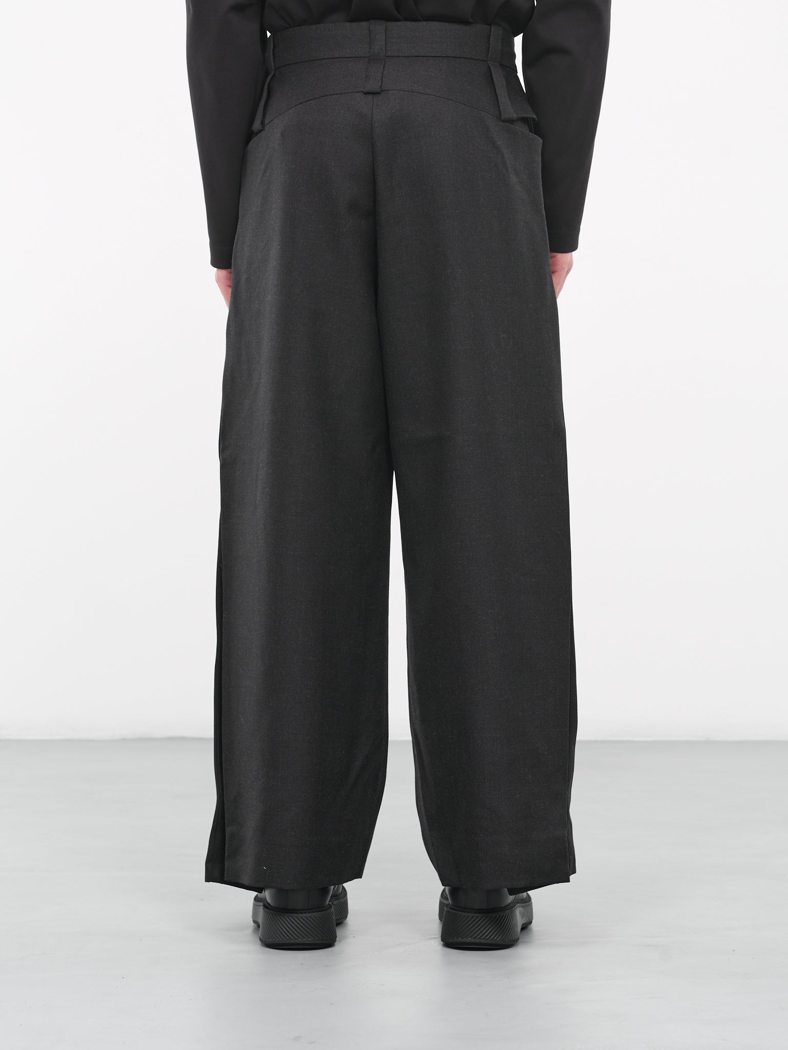 Roots Trousers (P06A-CHARCOAL)
