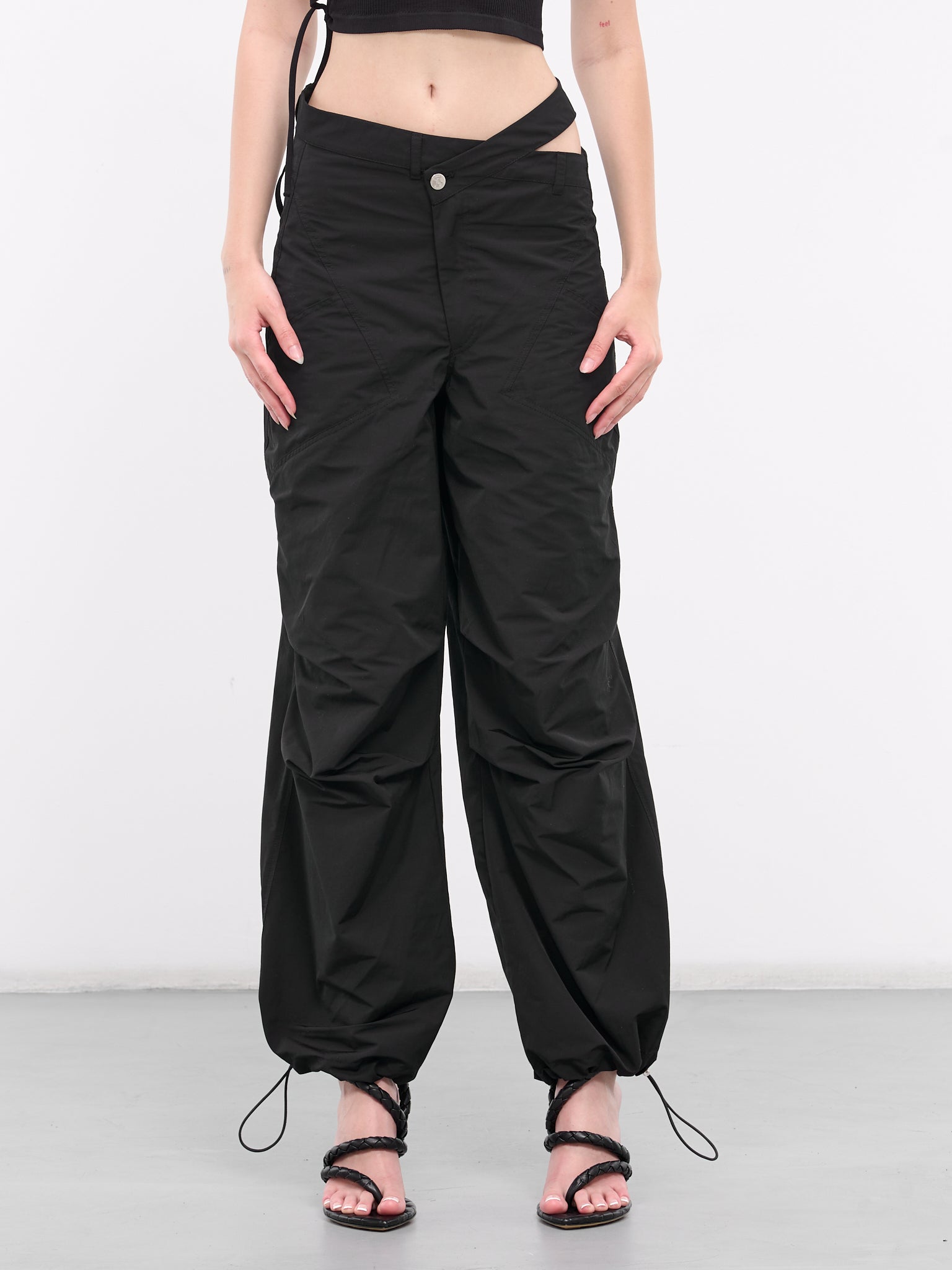 Nylon Cargo Pants (PA048964730473-BLACK)