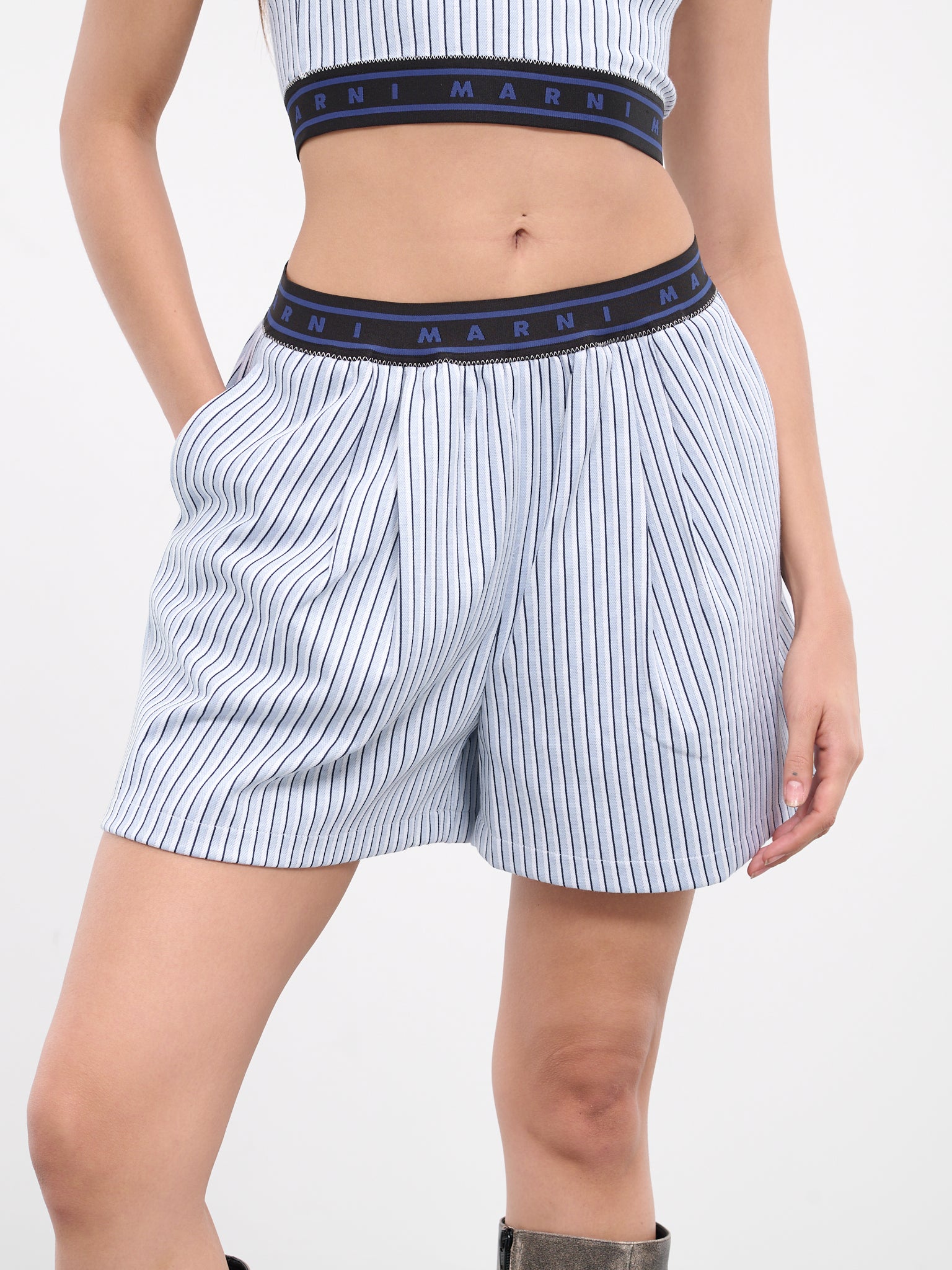 Striped Shorts (PAMA0483A0-UTN913-BLUE-STRIPE)