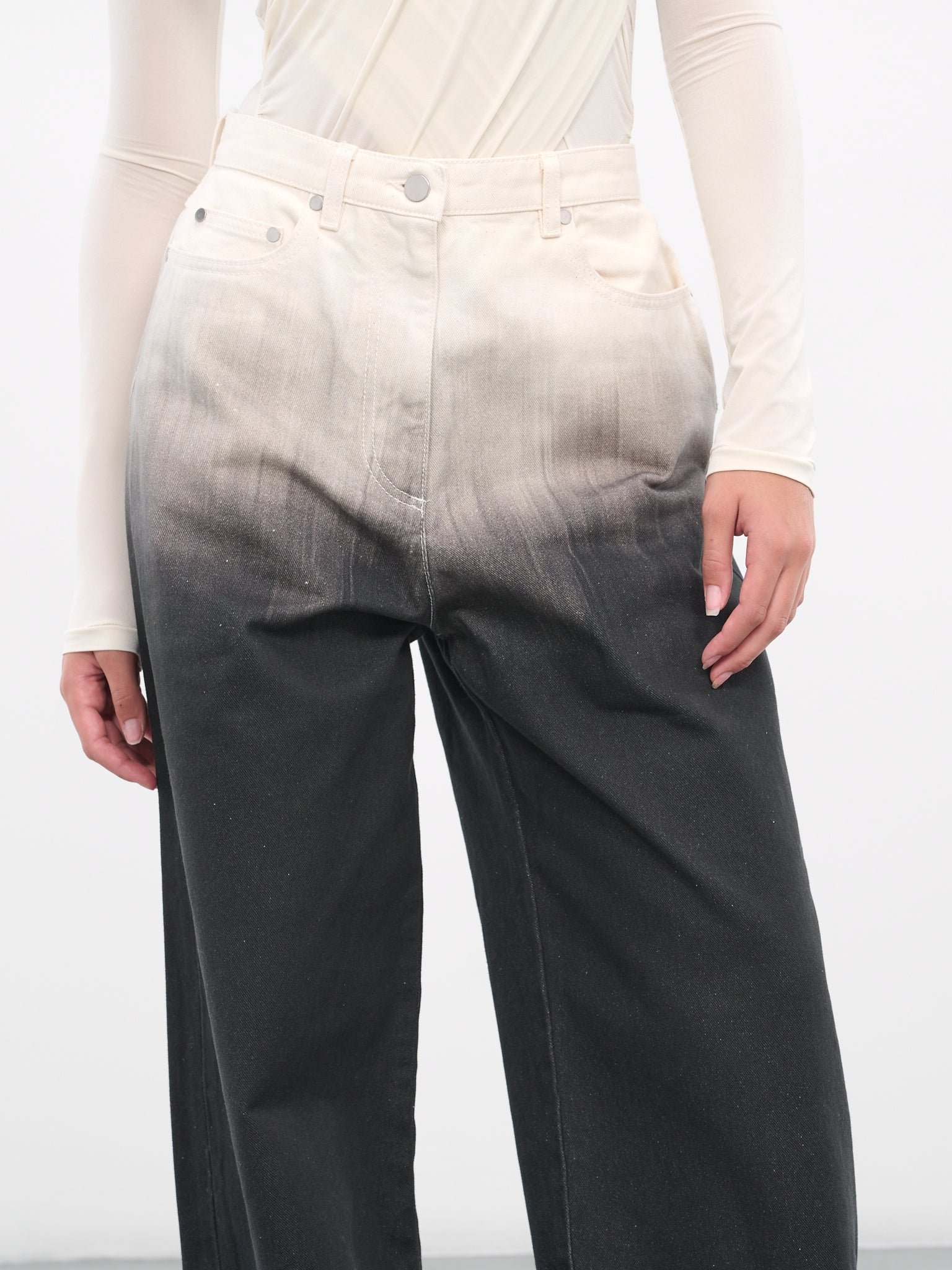 Oversized Jeans (PD-U-172-DE-GRAYSCALE-BRUSHSTR)