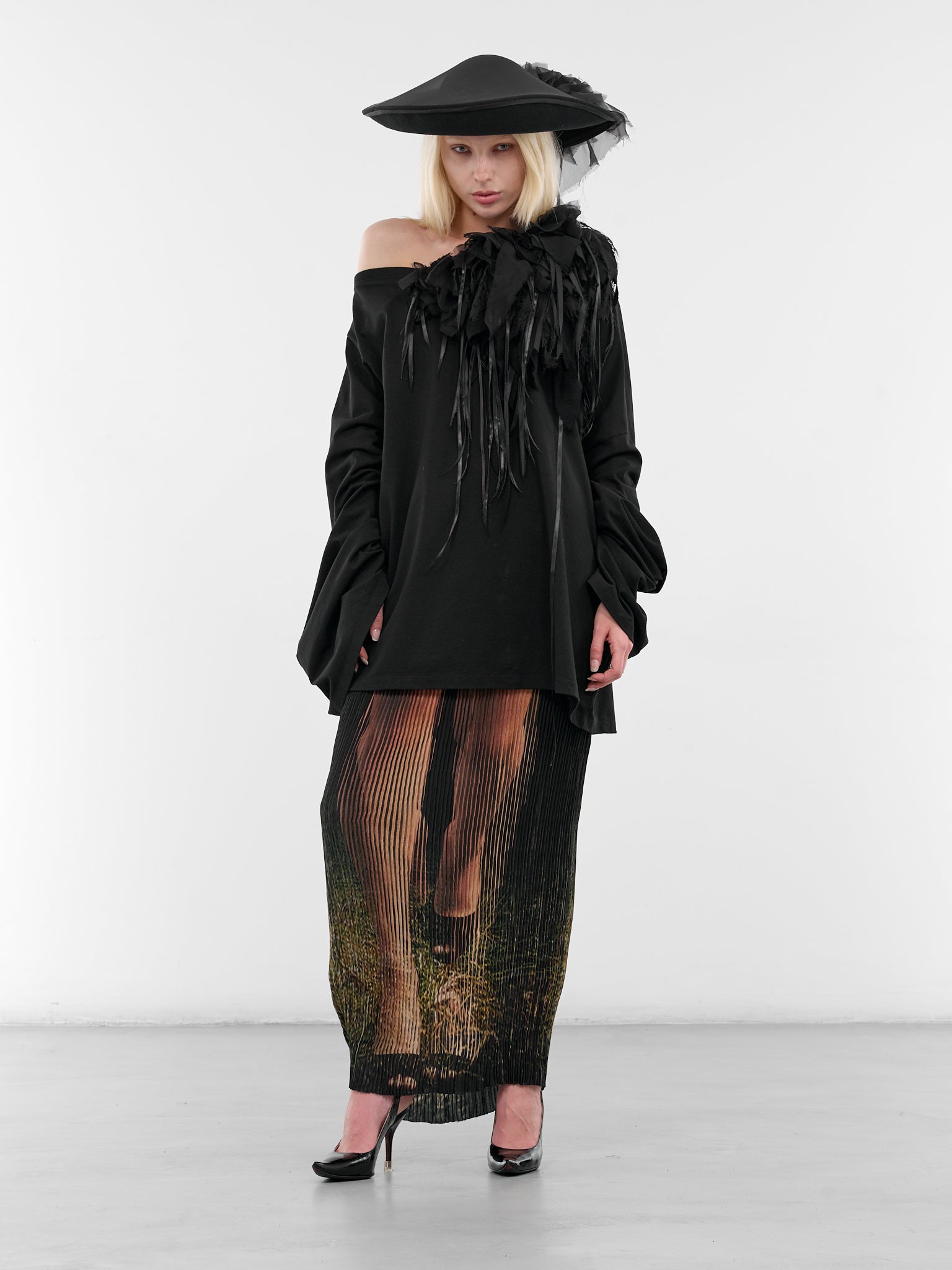 Black Off-Shoulder Silk Chiffon Top (PFFW25TO03-BLACK)
