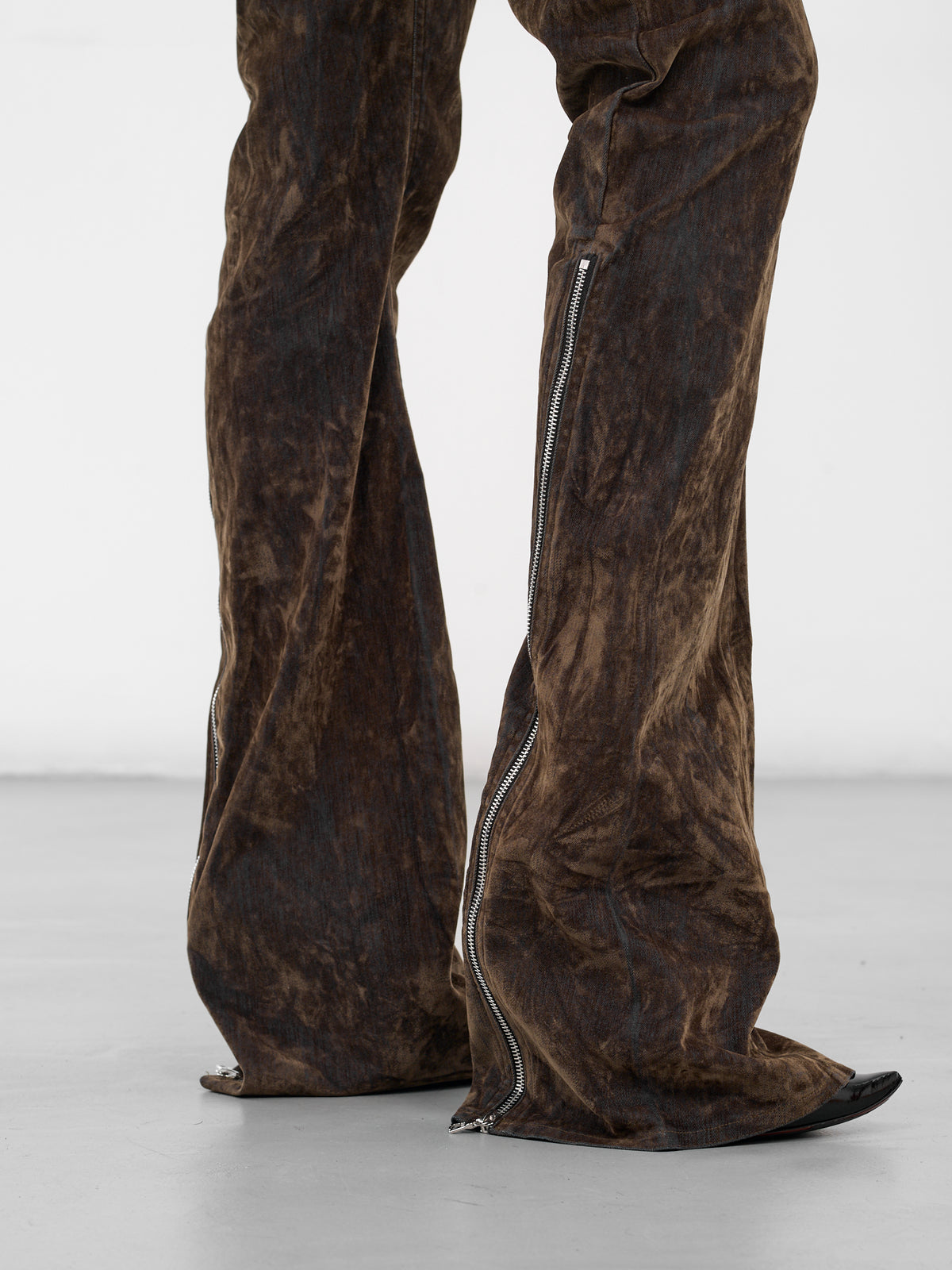 Brown Flocked Flare Zip Trousers (PFFW25TR03-FOREST)