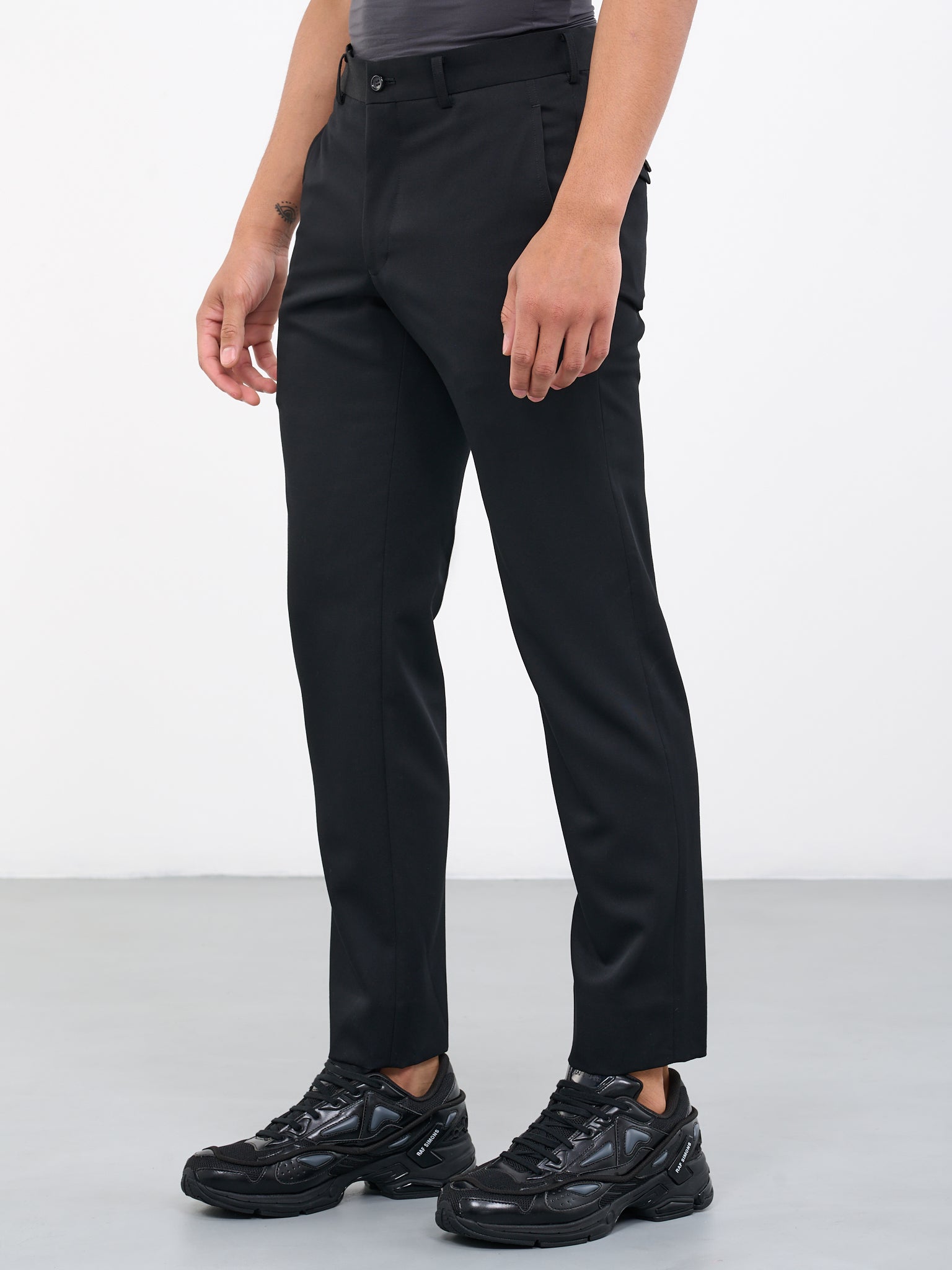 Slim Trousers (PK-P040-051-BLACK)