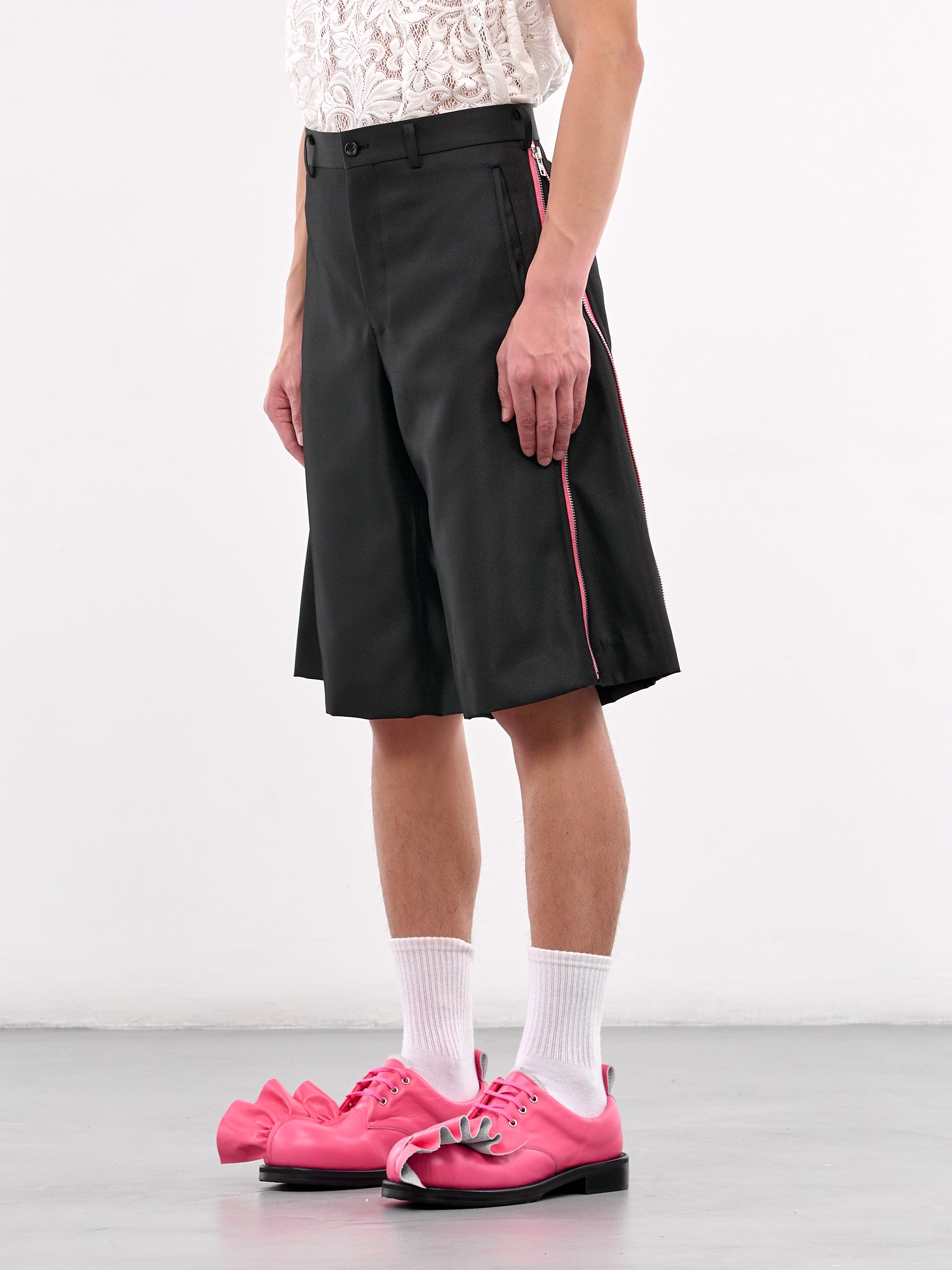 Side Zip Vent Shorts (PO-P049-BLACK)