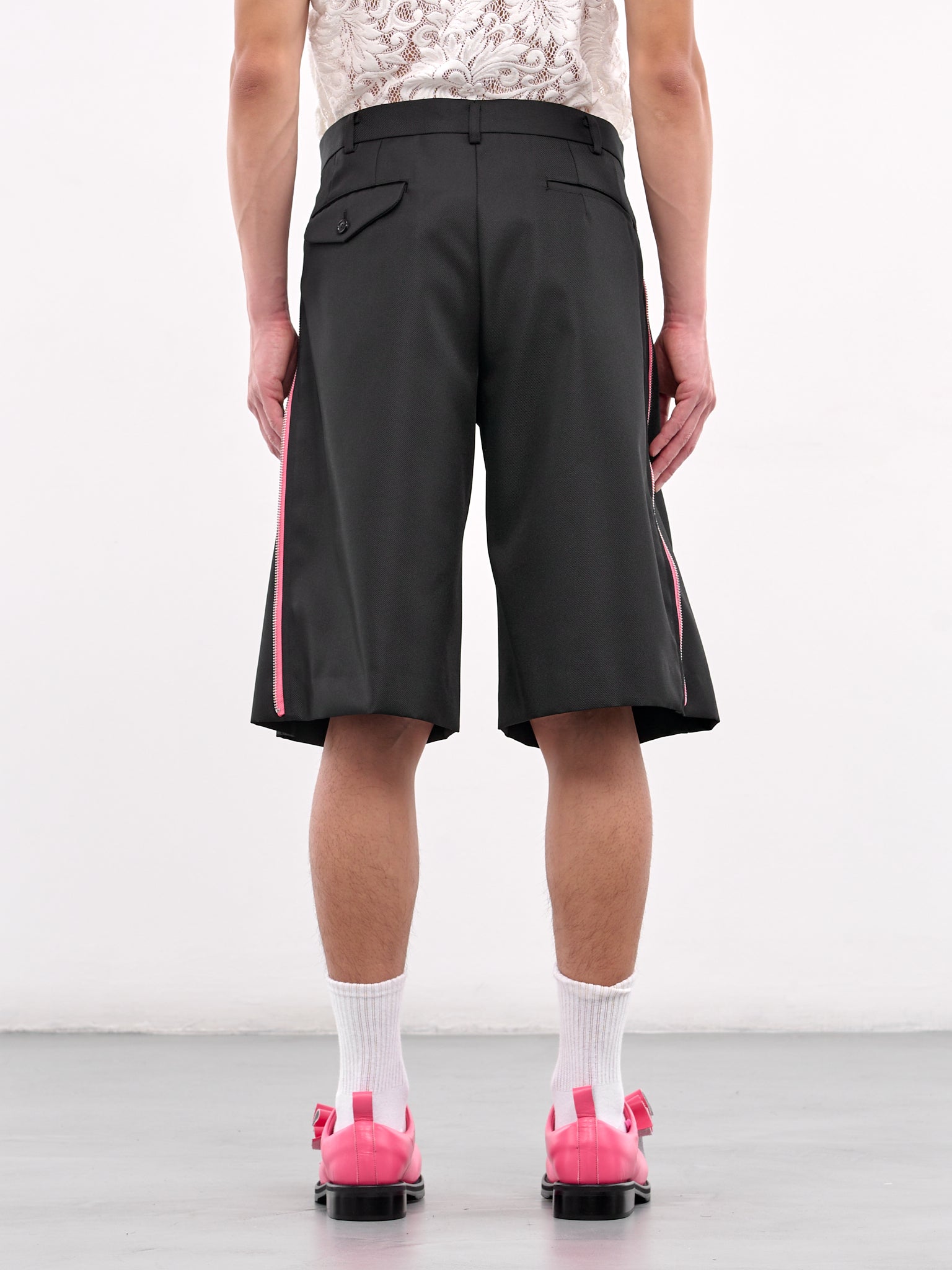 Side Zip Vent Shorts (PO-P049-BLACK)
