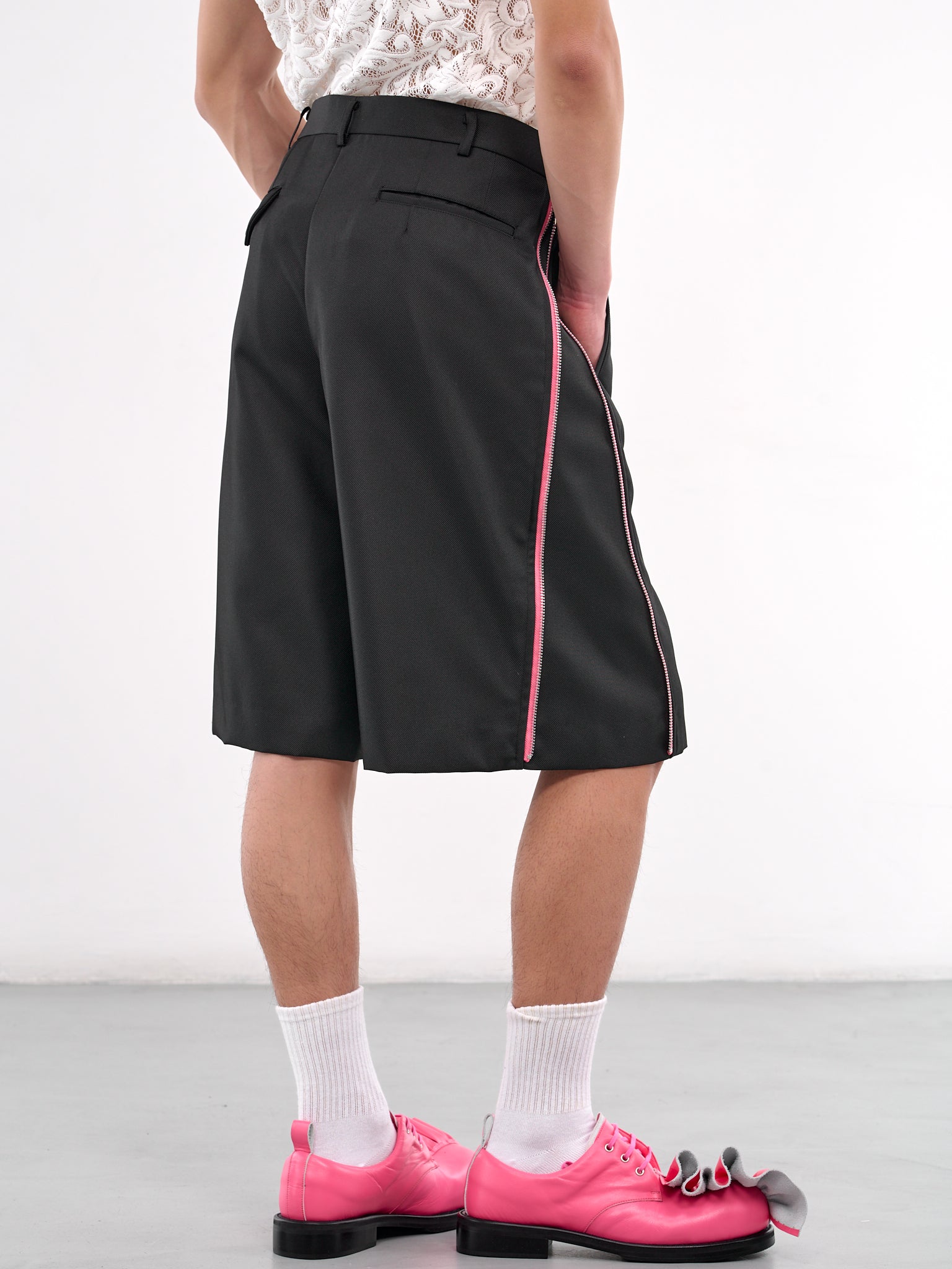 Side Zip Vent Shorts (PO-P049-BLACK)
