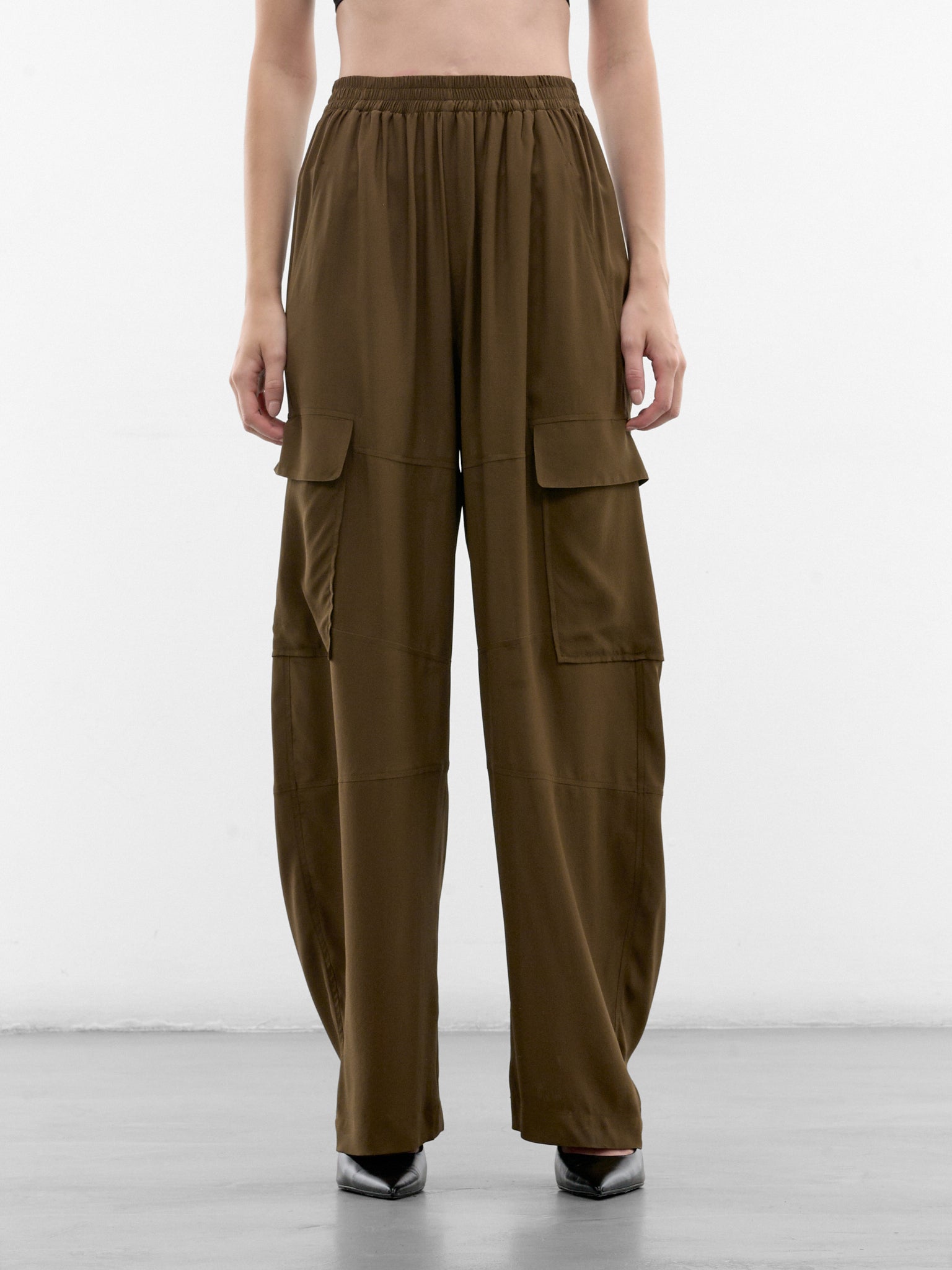 Olive Fluid Silk Cargo Pants (PPSS26PA01092-0024-OLIVE)