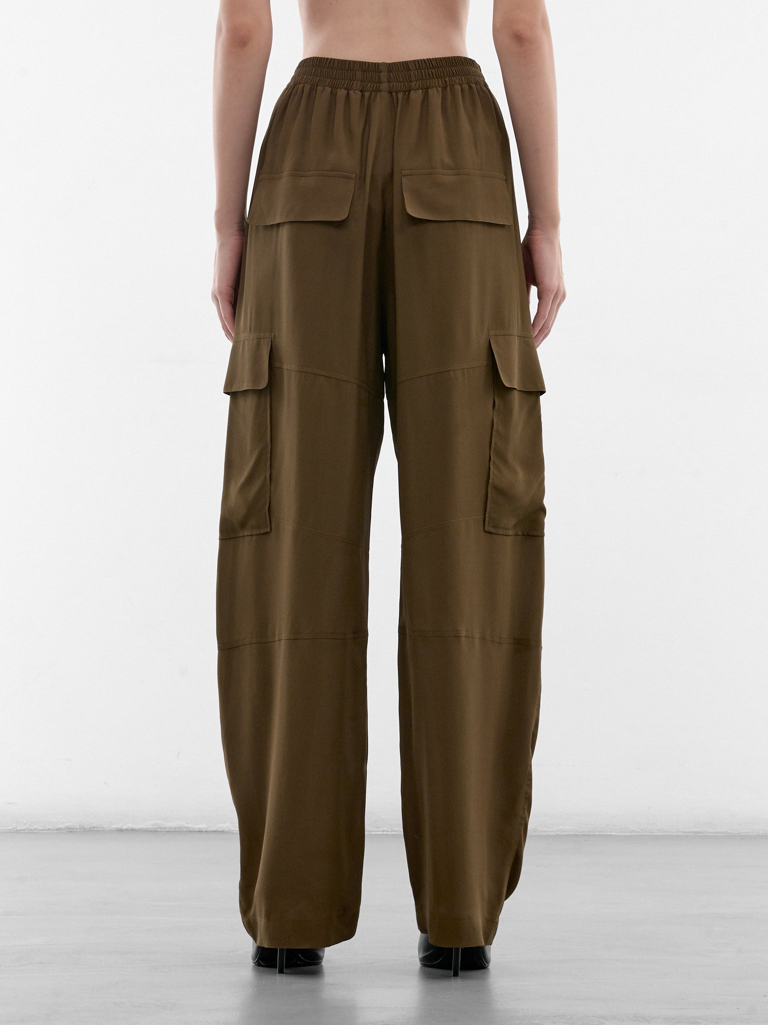 Olive Fluid Silk Cargo Pants (PPSS26PA01092-0024-OLIVE)