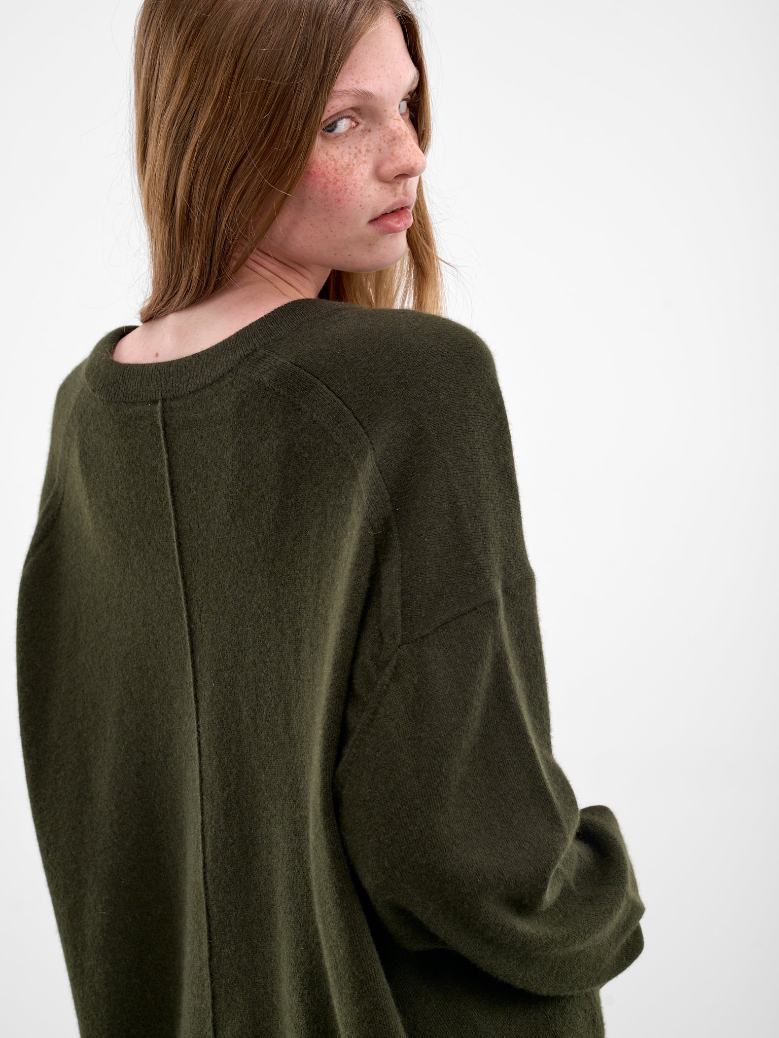 Black Loden Cashmere V-Neck Sweater (PPSS26SW01393-6492-LODEN)