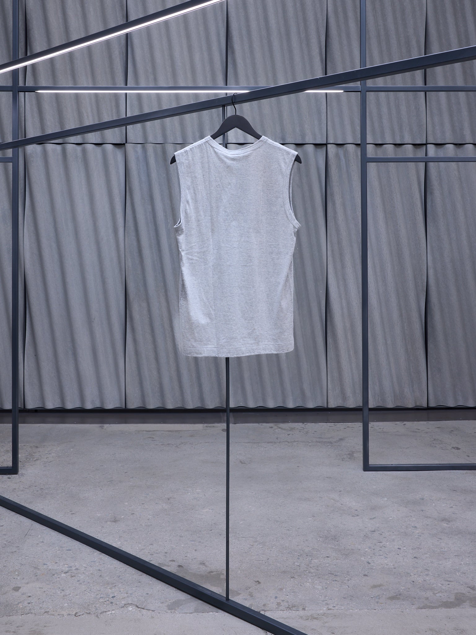 Gray 'Golden Boy' Graphic Tank (PS-T054-051-1)