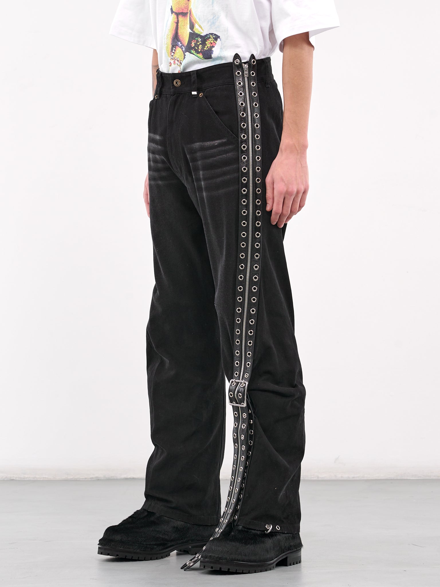 WE11DONE Belt Work Pants | H. Lorenzo - side