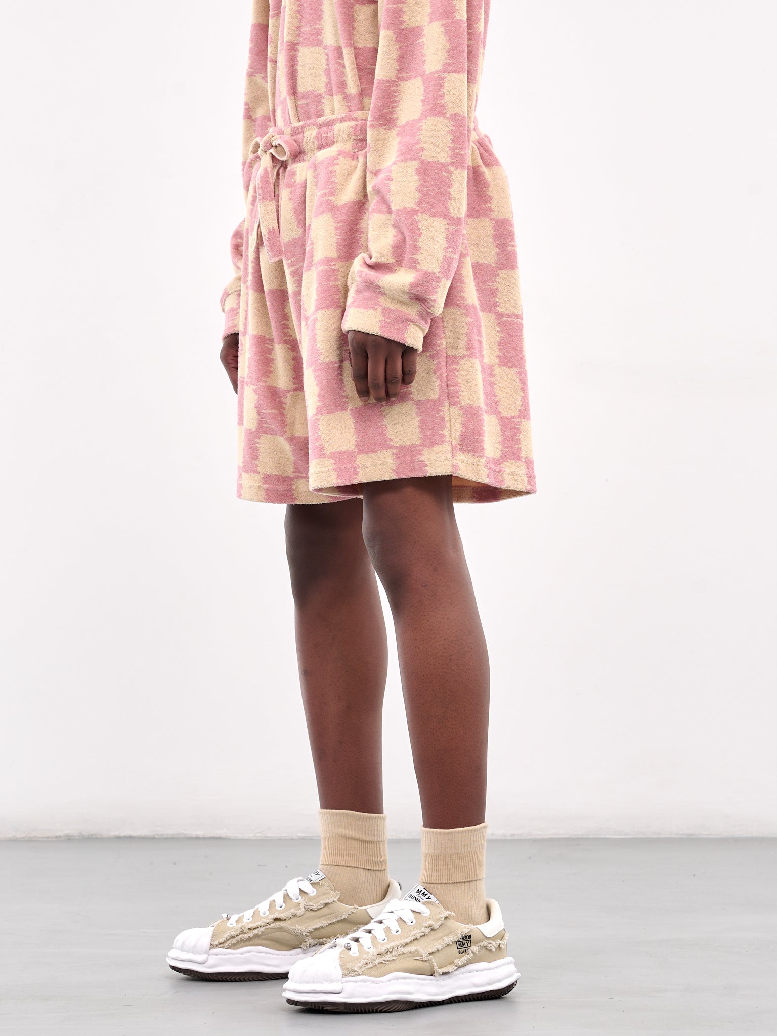 Checkerboard Shorts (PT010V1-BEIGE-PINK)