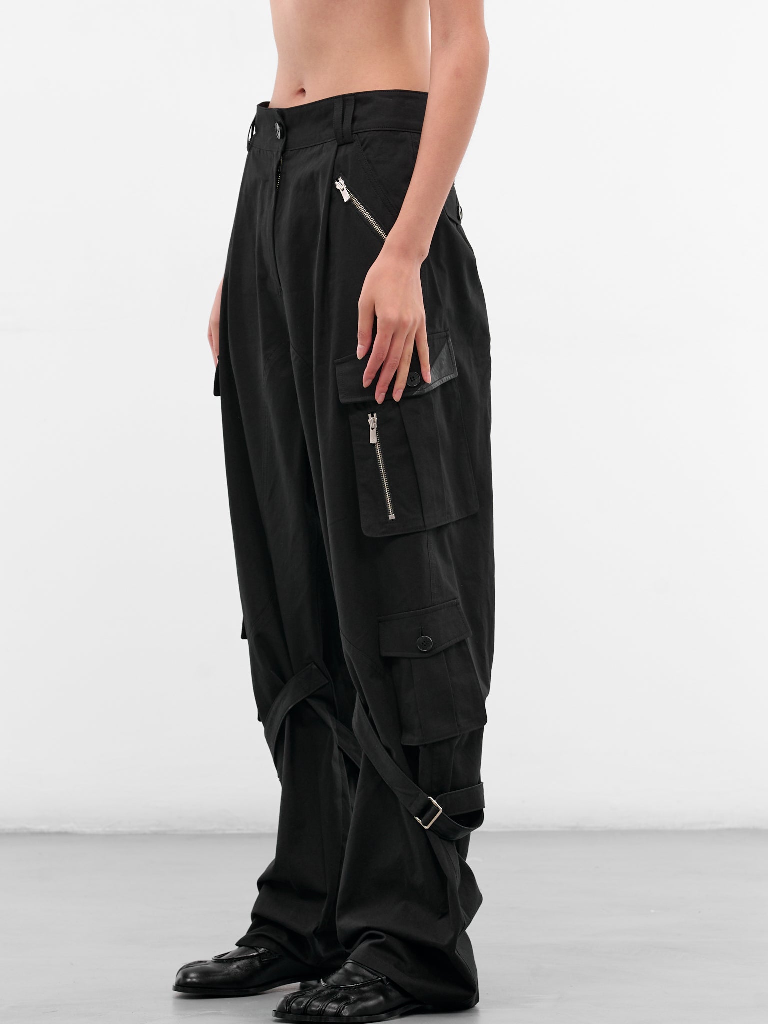 Black Baggy Cargo Pants (PT03-BLACK)