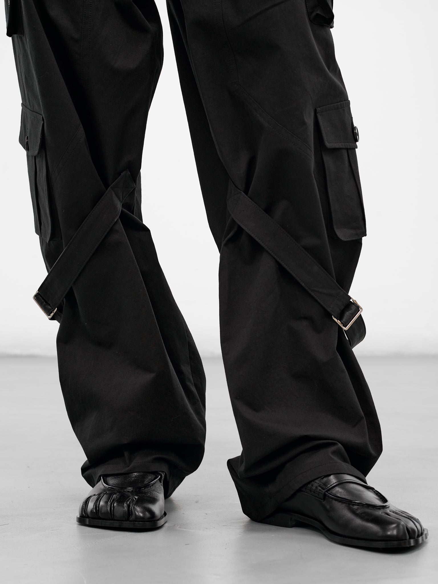 Black Baggy Cargo Pants (PT03-BLACK)