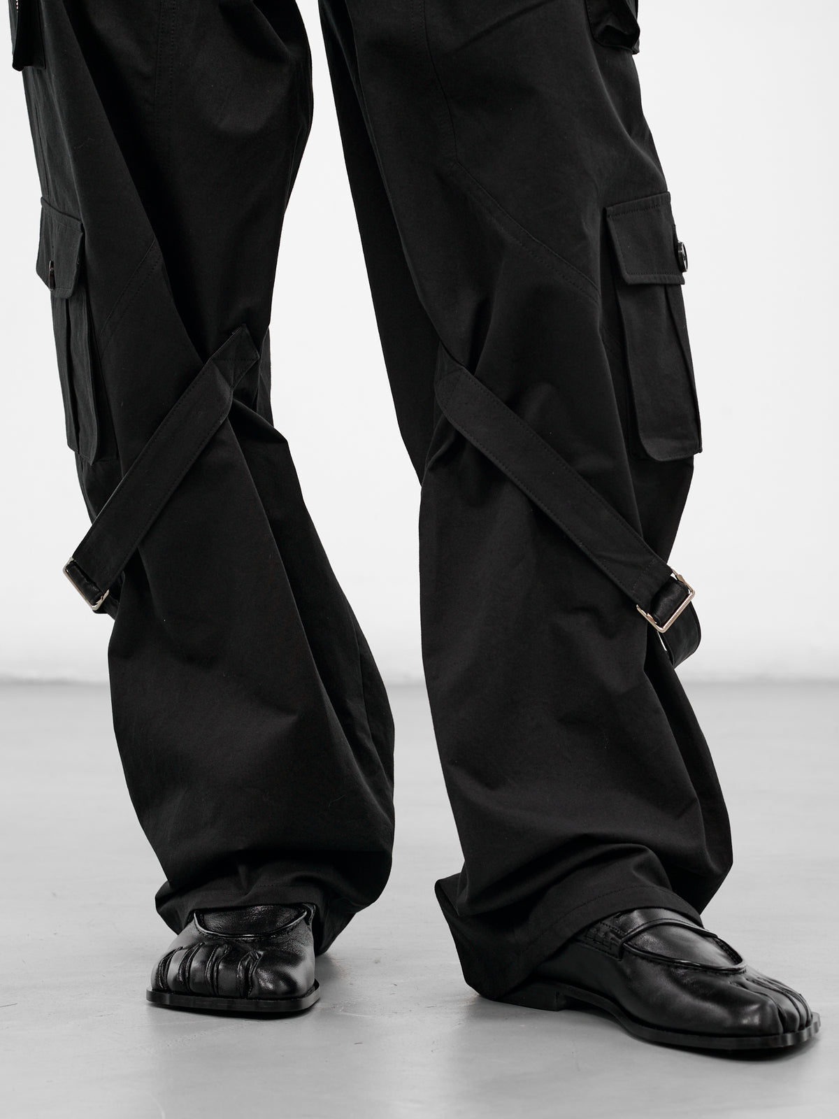 Black Baggy Cargo Pants (PT03-BLACK)