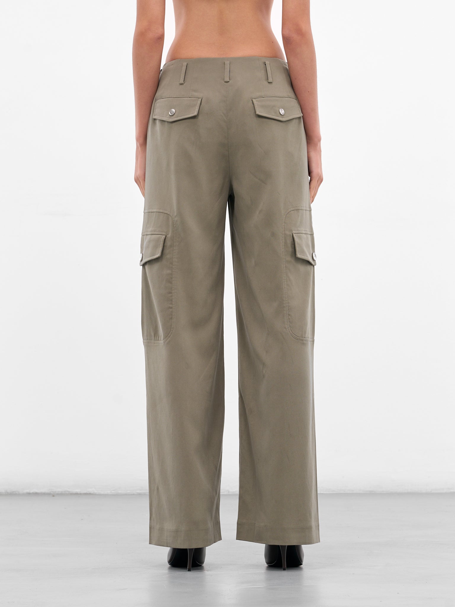 Gray Tailored Wide Cargo Pants (PT05C2GR570-GR570-BEAN-PASTE)