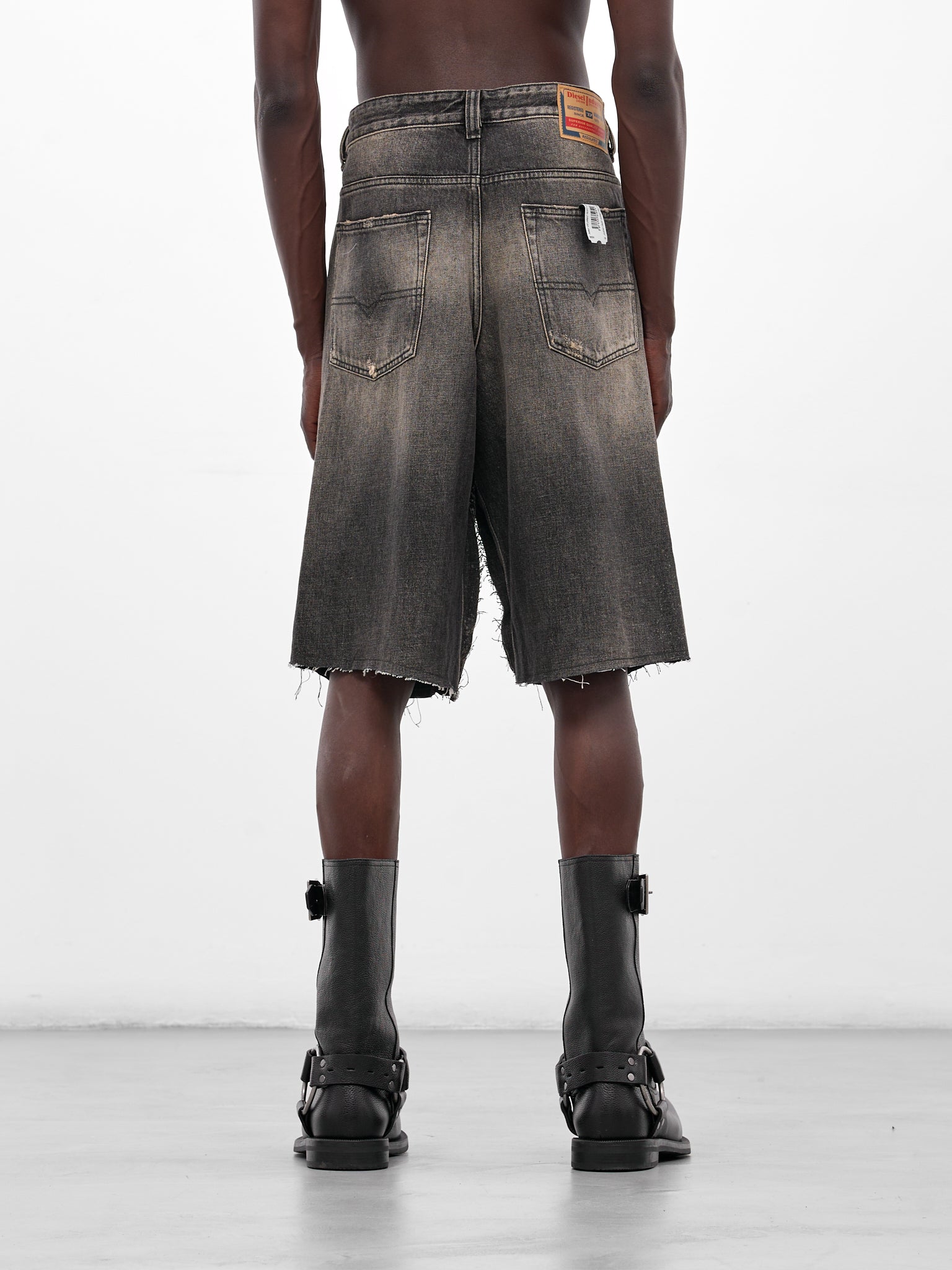 Black Goat Graphic Denim Shorts (PT08DE05USBK-BLACK)