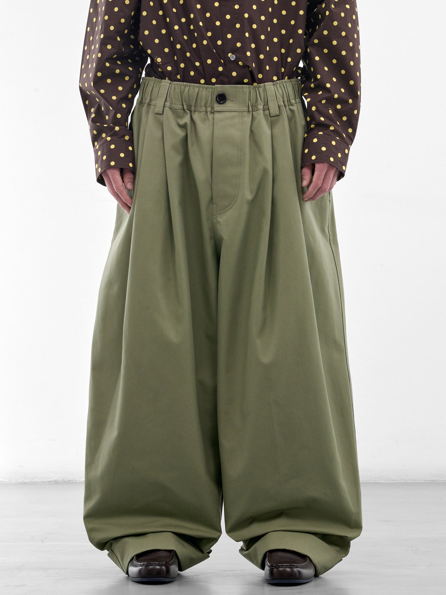 Olive Baggy Pleated Trousers (PUMU0347J0-UTC646-LIGHT-GREEN)