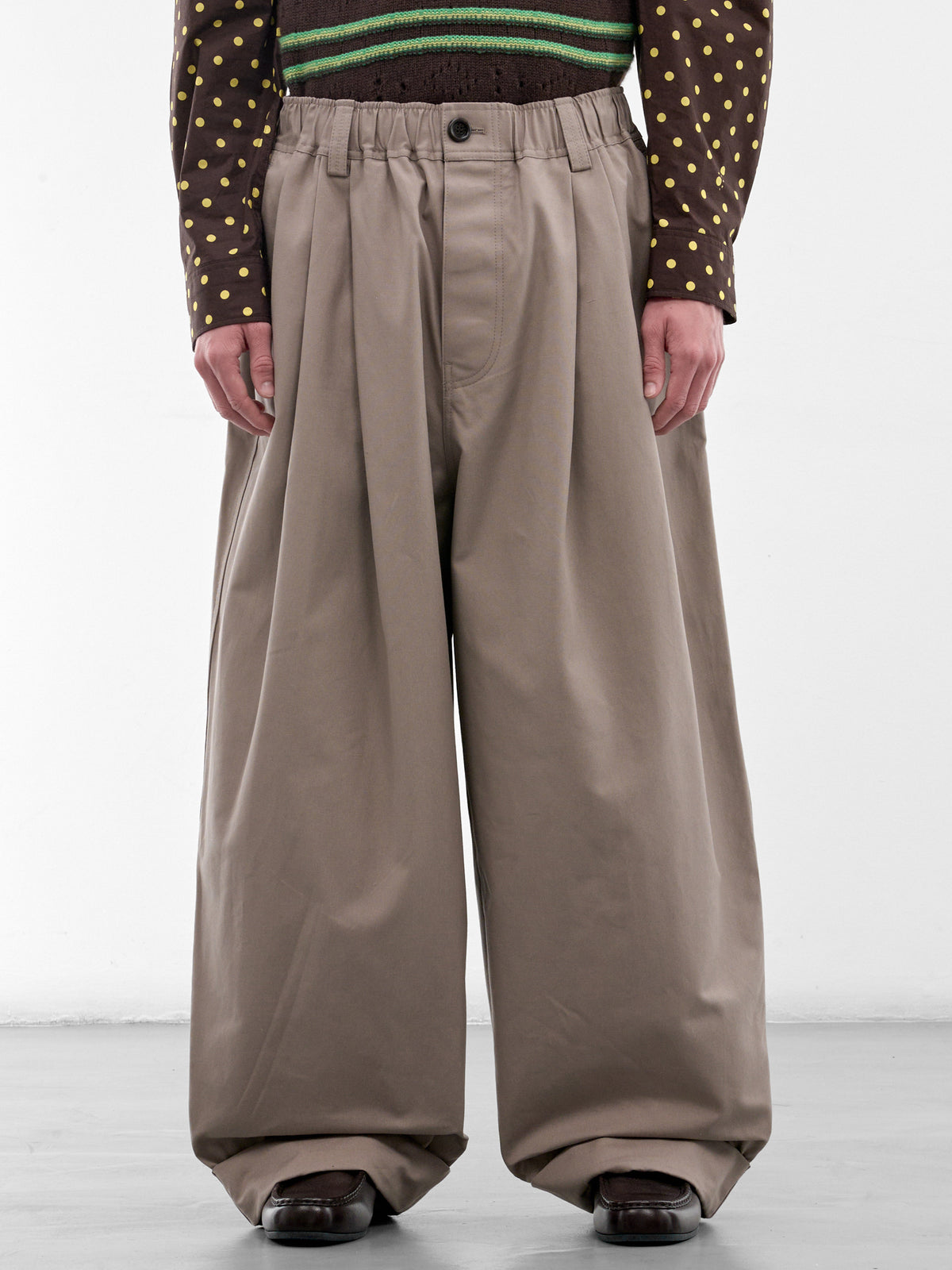 Brown Baggy Pleated Trousers (PUMU0347J0-UTC646-LIGHT-BROWN)