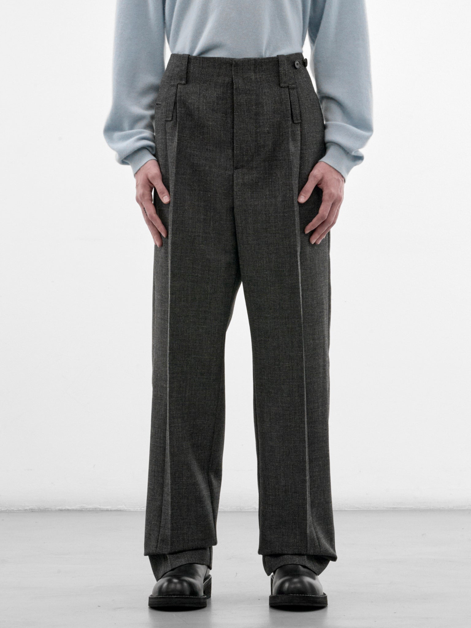 Gray Wool Pleated Trousers (PUMU0365U0-UTWA58-GREY)