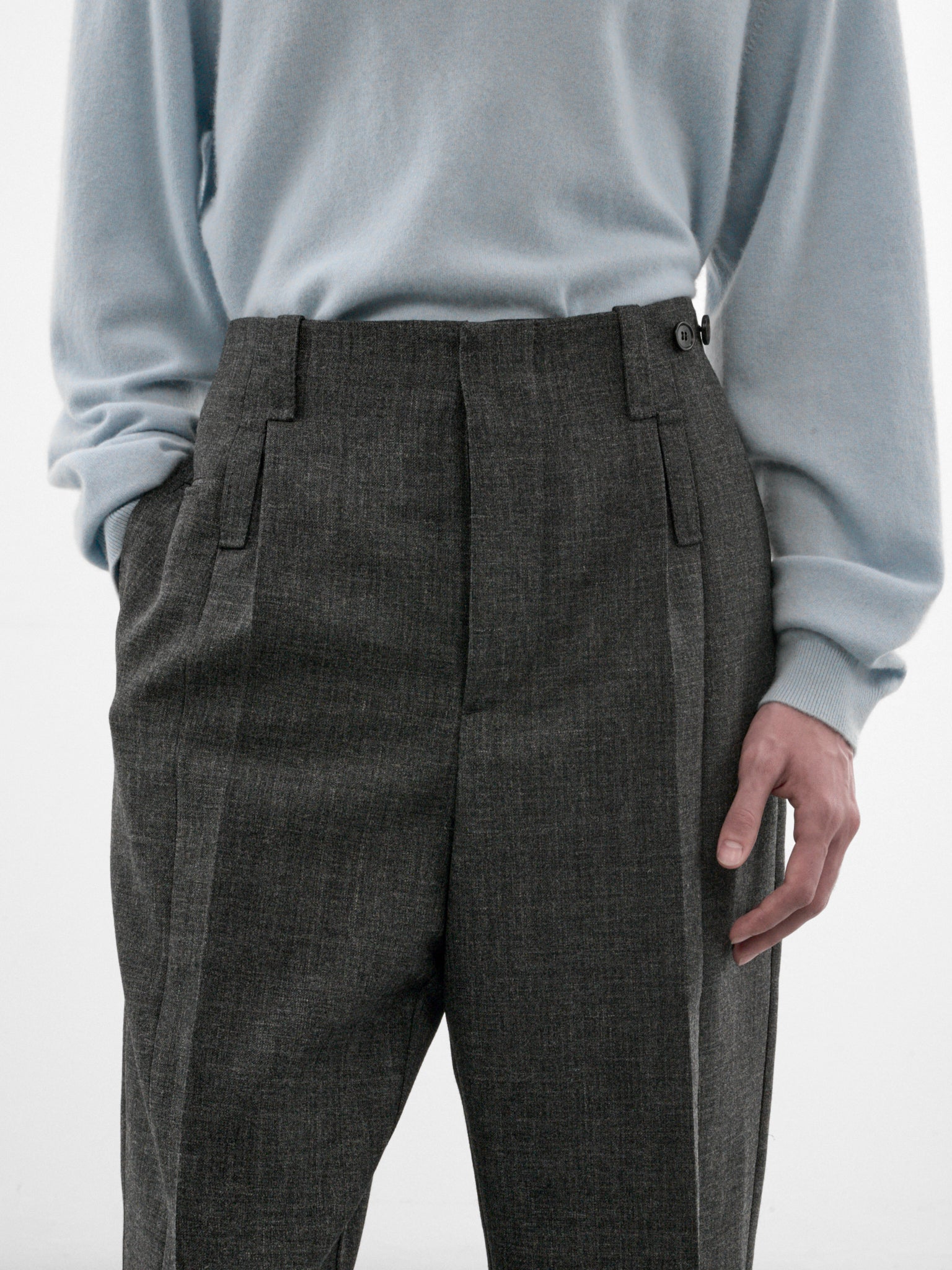 Gray Wool Pleated Trousers (PUMU0365U0-UTWA58-GREY)