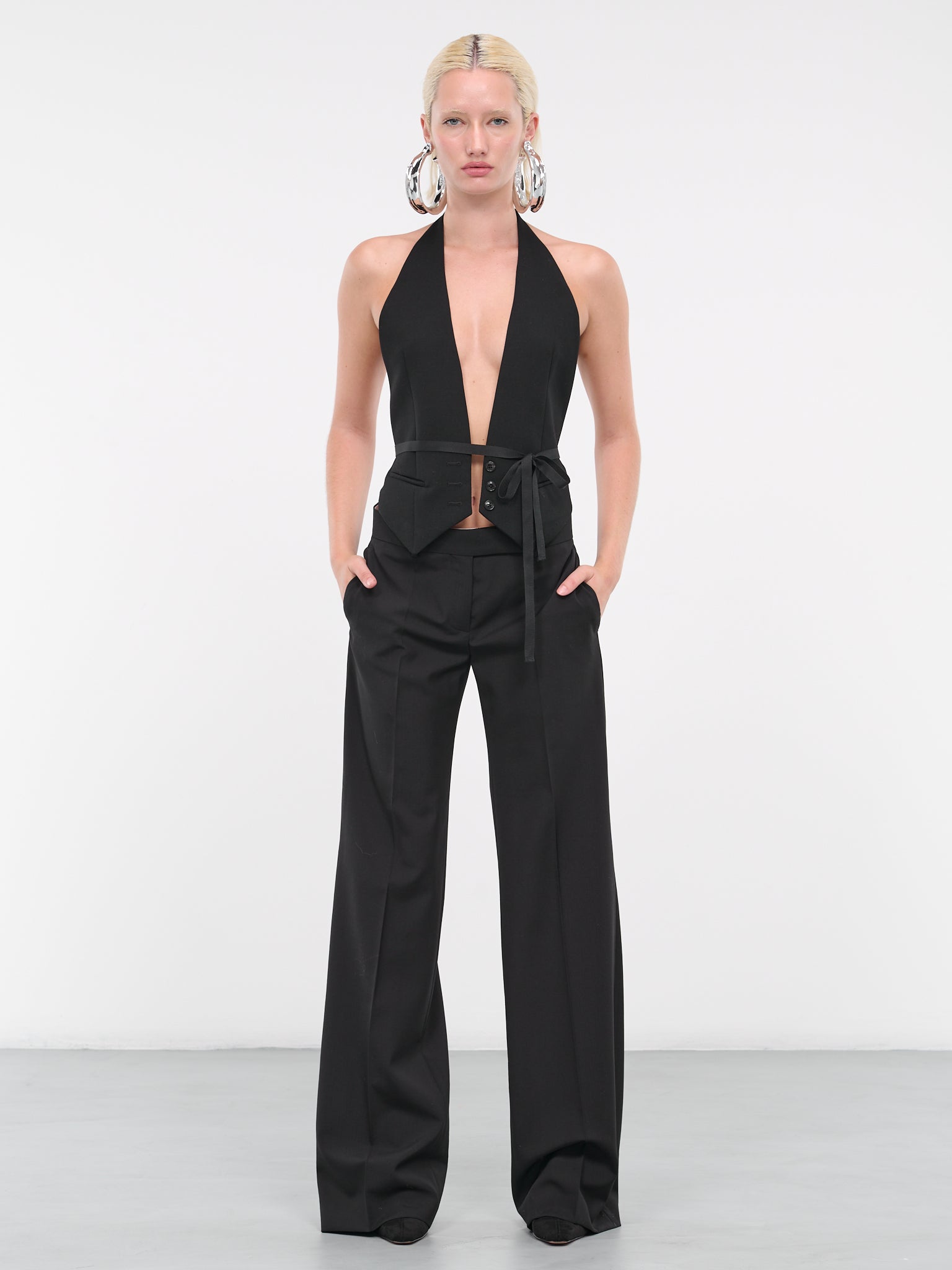 Tailored Vest Top (Q130WO-BLACK)