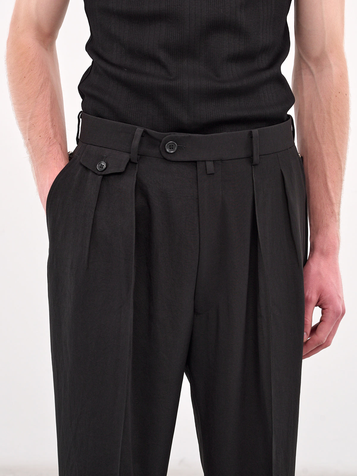 Pleated Trousers (RM251-025-BLACK)