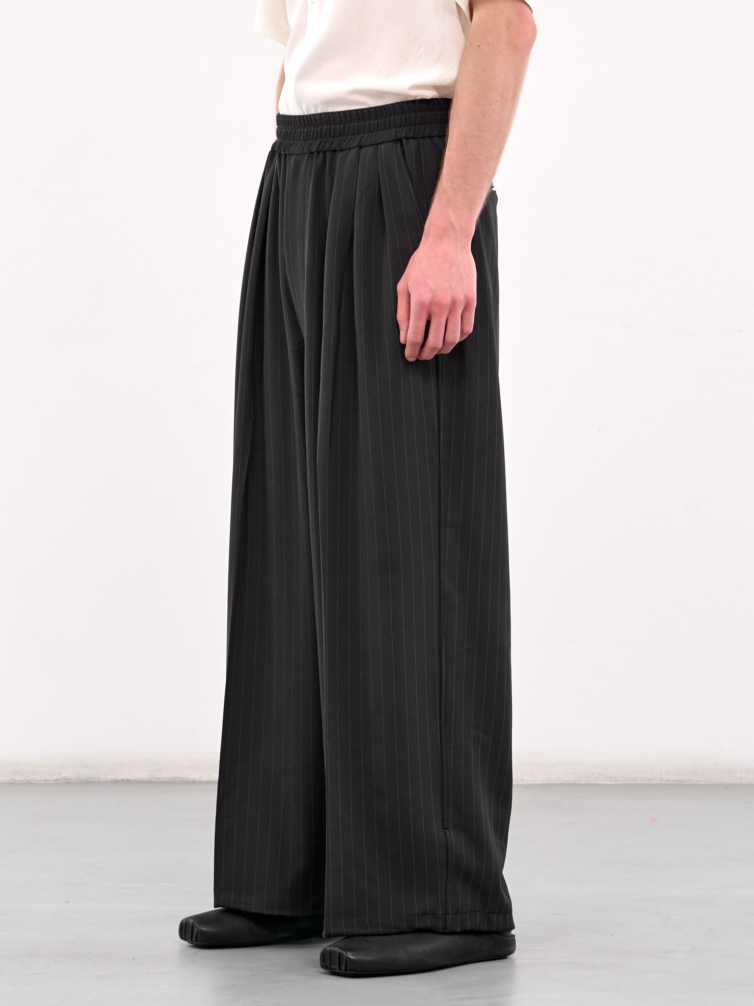 Pinstripe Elasticated Trousers (RM251-031-PINSTRIPE)