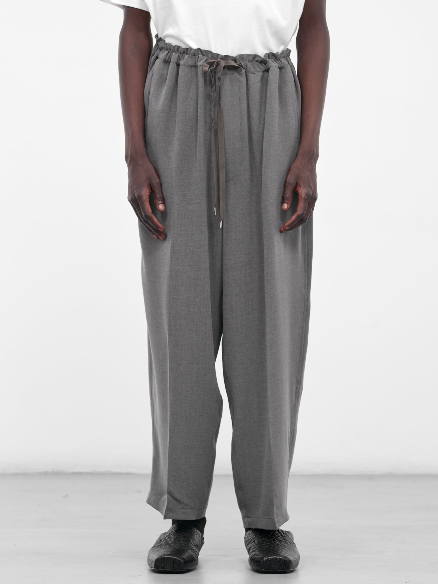 Gray Drawstring Baggy Trousers (RM252-009-TOP-GRAY)