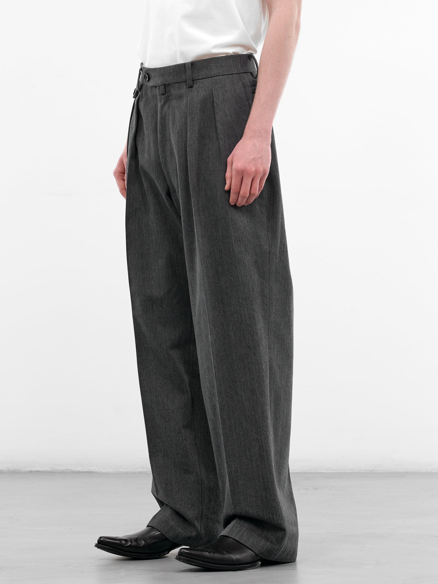 Gray Denim Wide Pleated Trousers (RM261-017-GRAY)