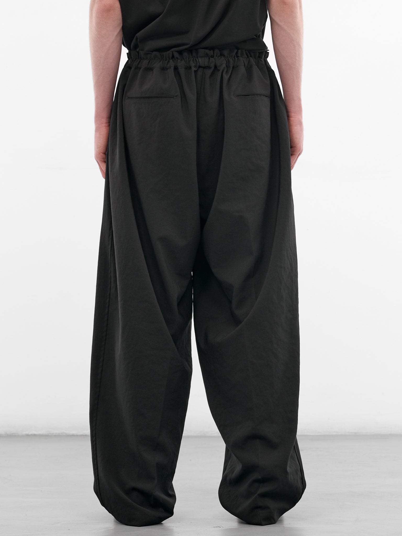 Black Gathered Drawstring Baggy Pants (RM261-040-BLACK)