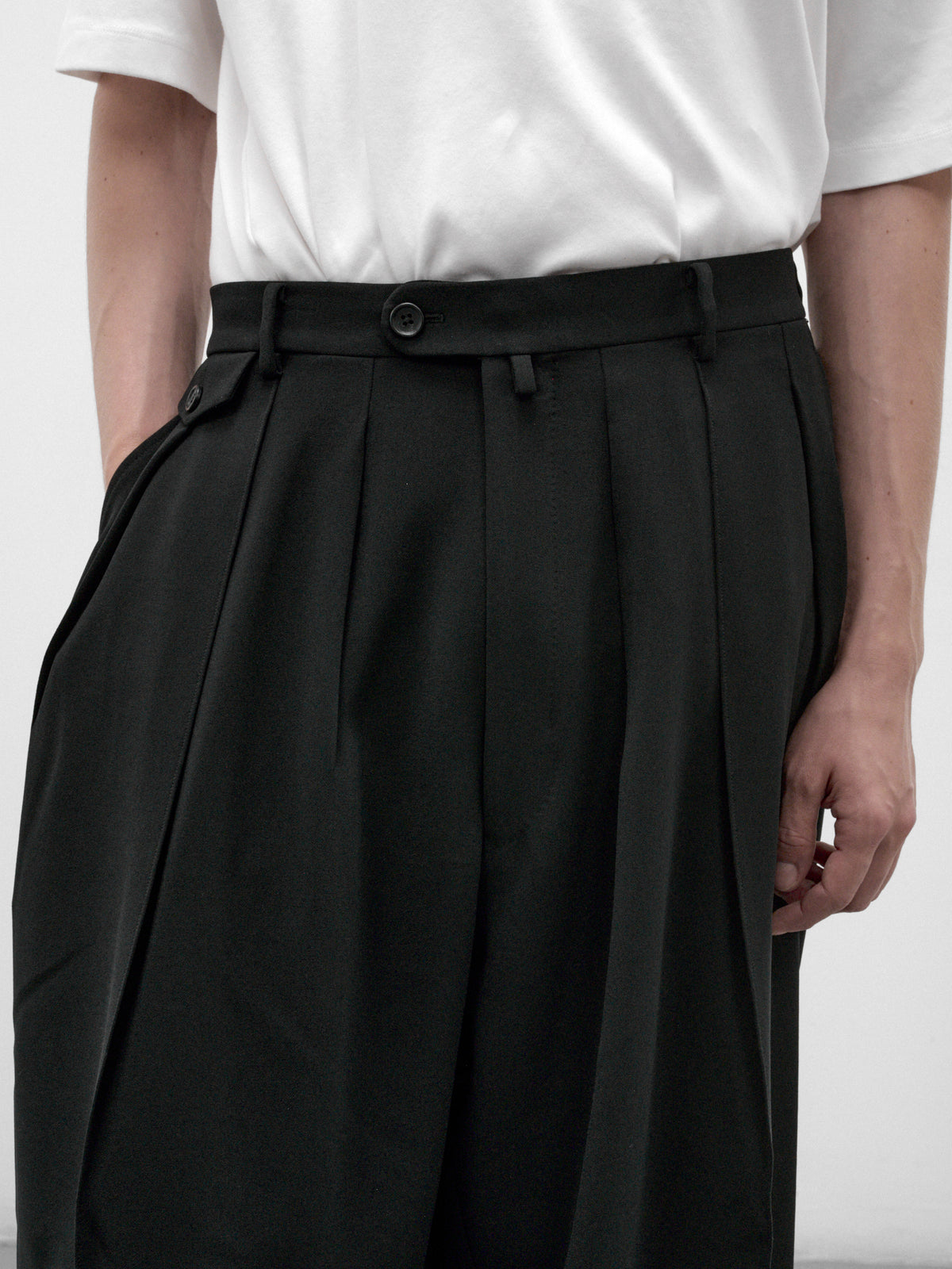 Black Wide Leg Trousers (RM262-007-BLACK)