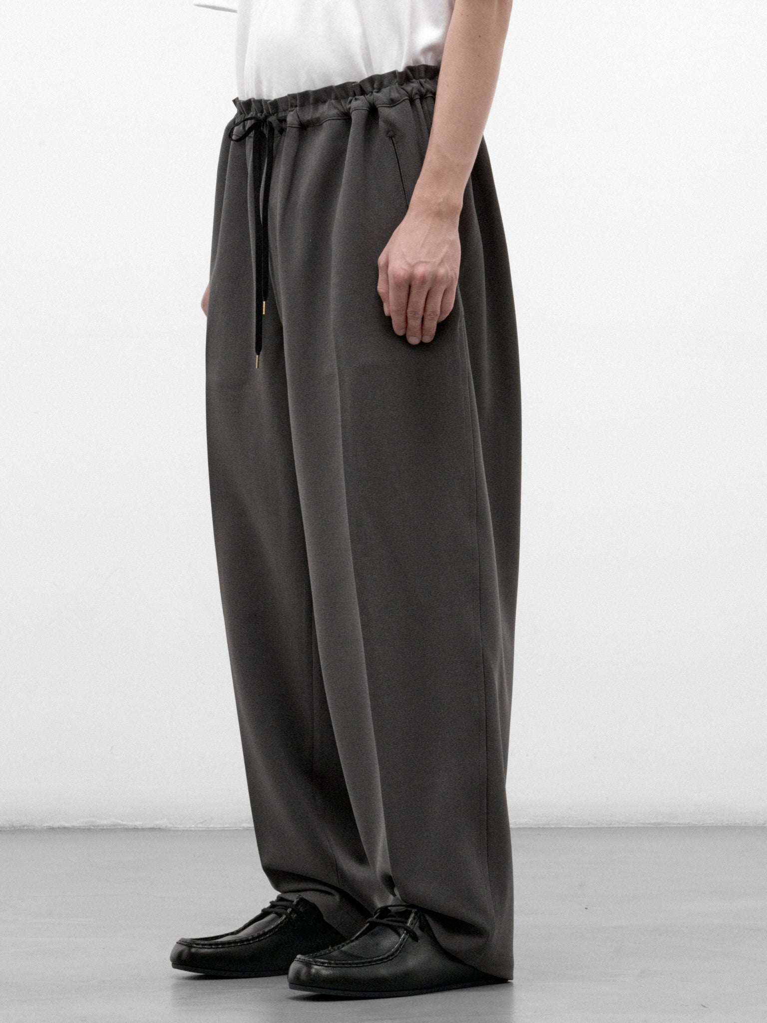 Gray Wide Leg Drawstring Trousers (RM262-009-GRAY)