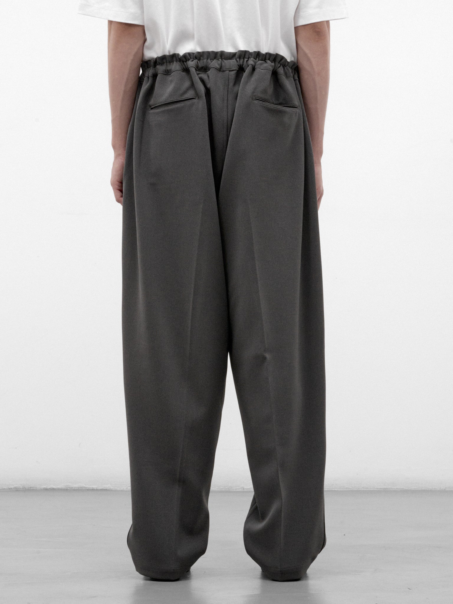 Gray Wide Leg Drawstring Trousers (RM262-009-GRAY)