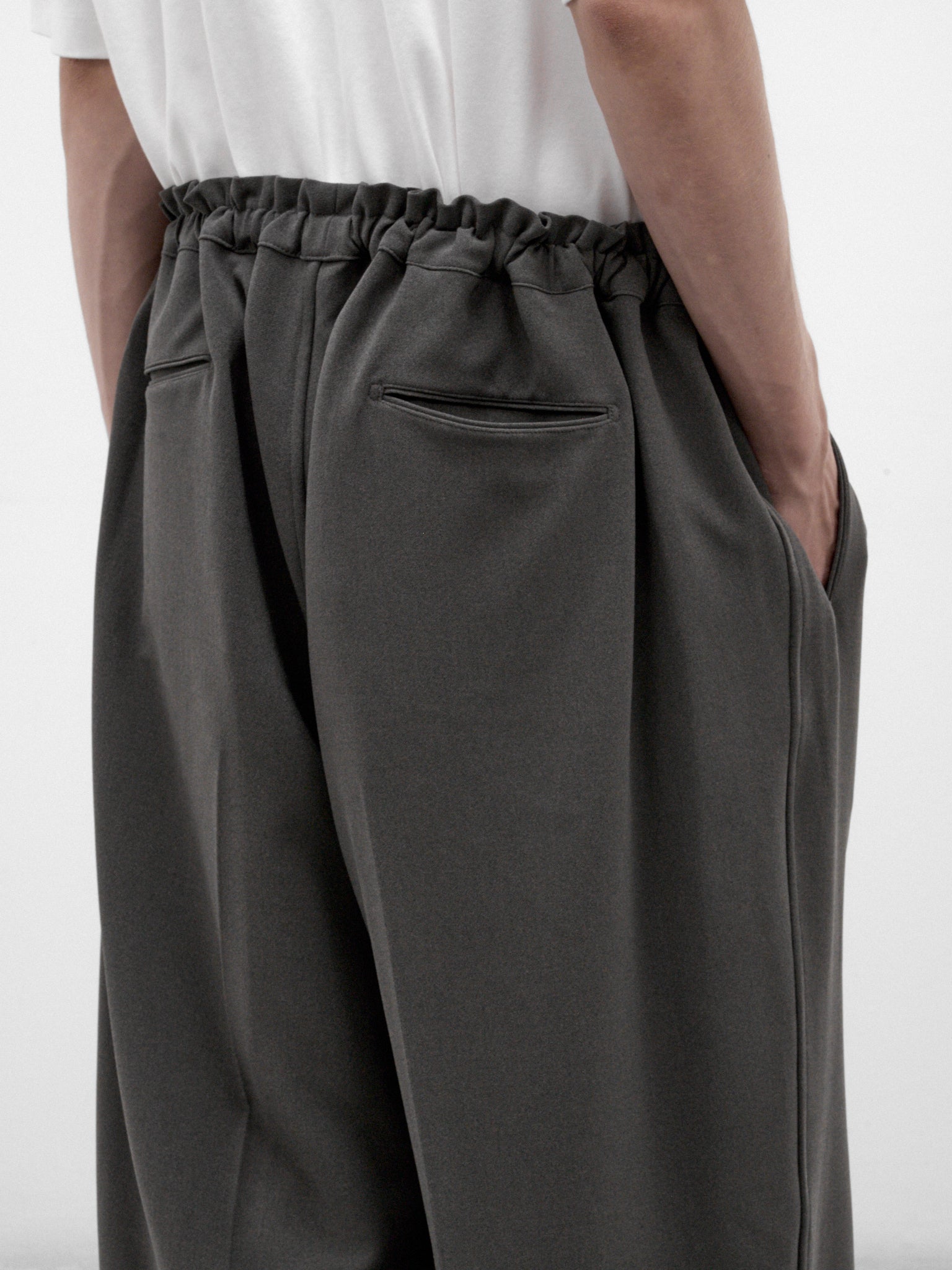 Gray Wide Leg Drawstring Trousers (RM262-009-GRAY)