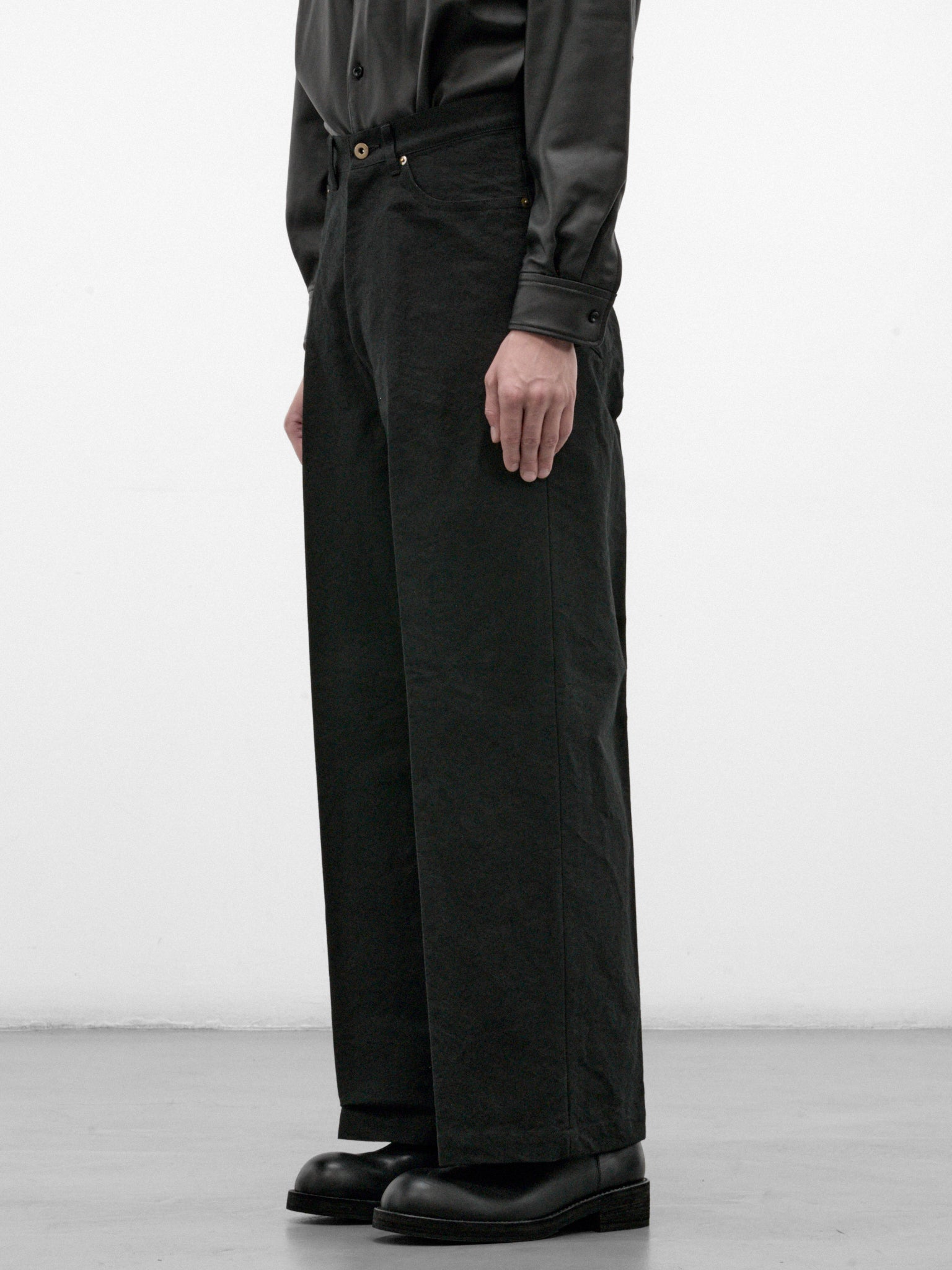 Black Cotton-Paper Straight Trousers (RM262-012-BLACK)